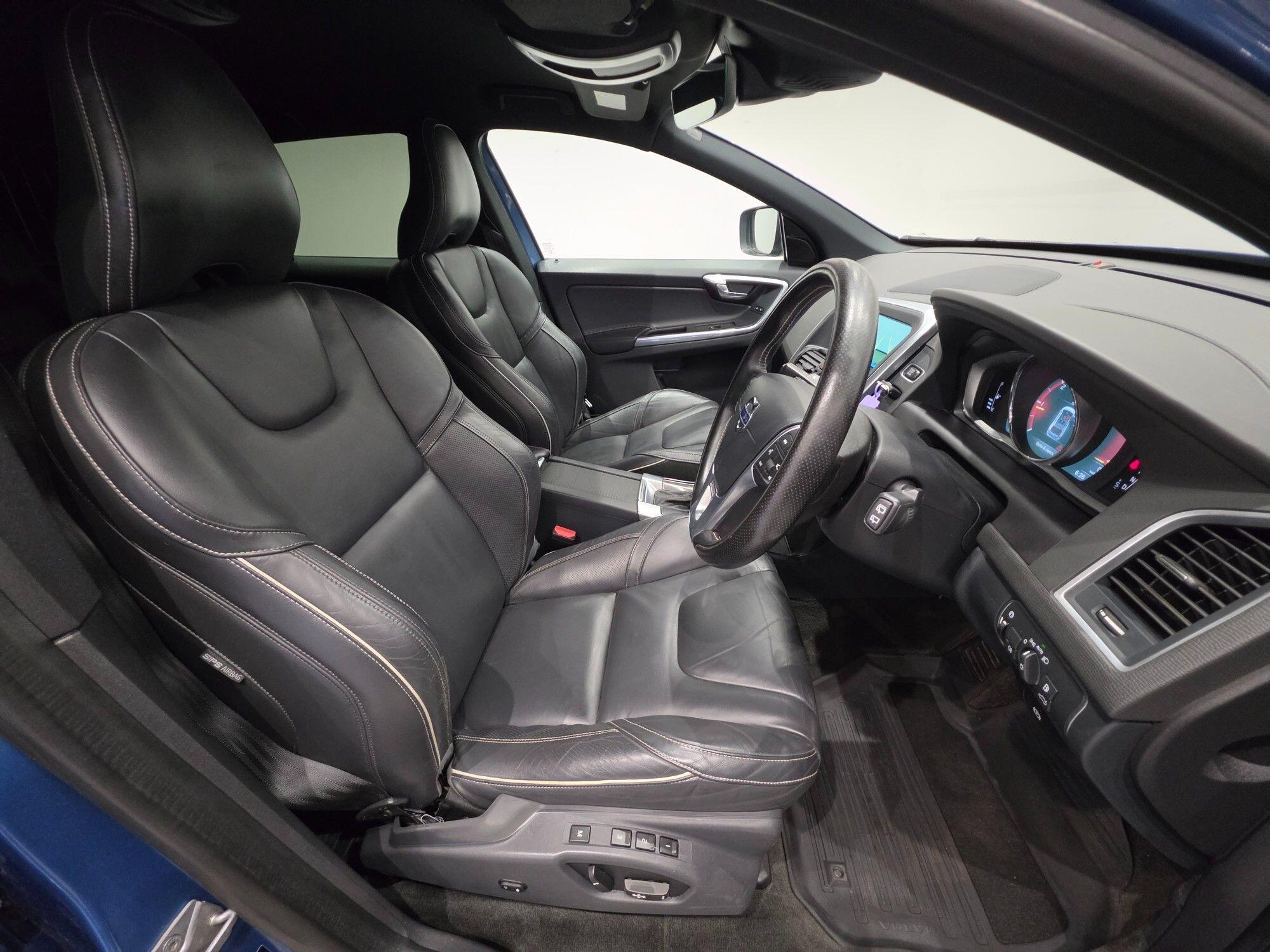Volvo XC60 view 26