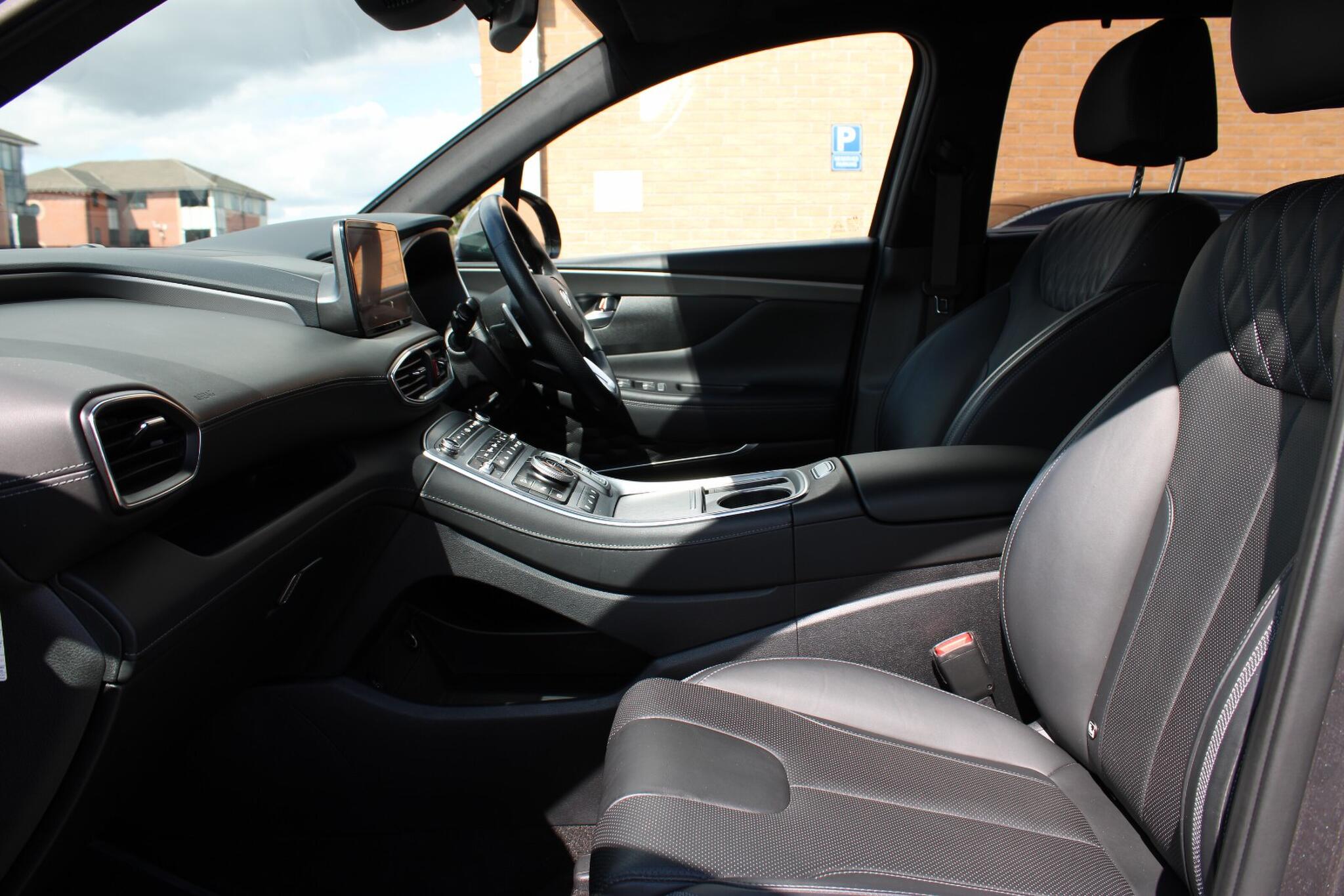 Hyundai Santa Fe view 22