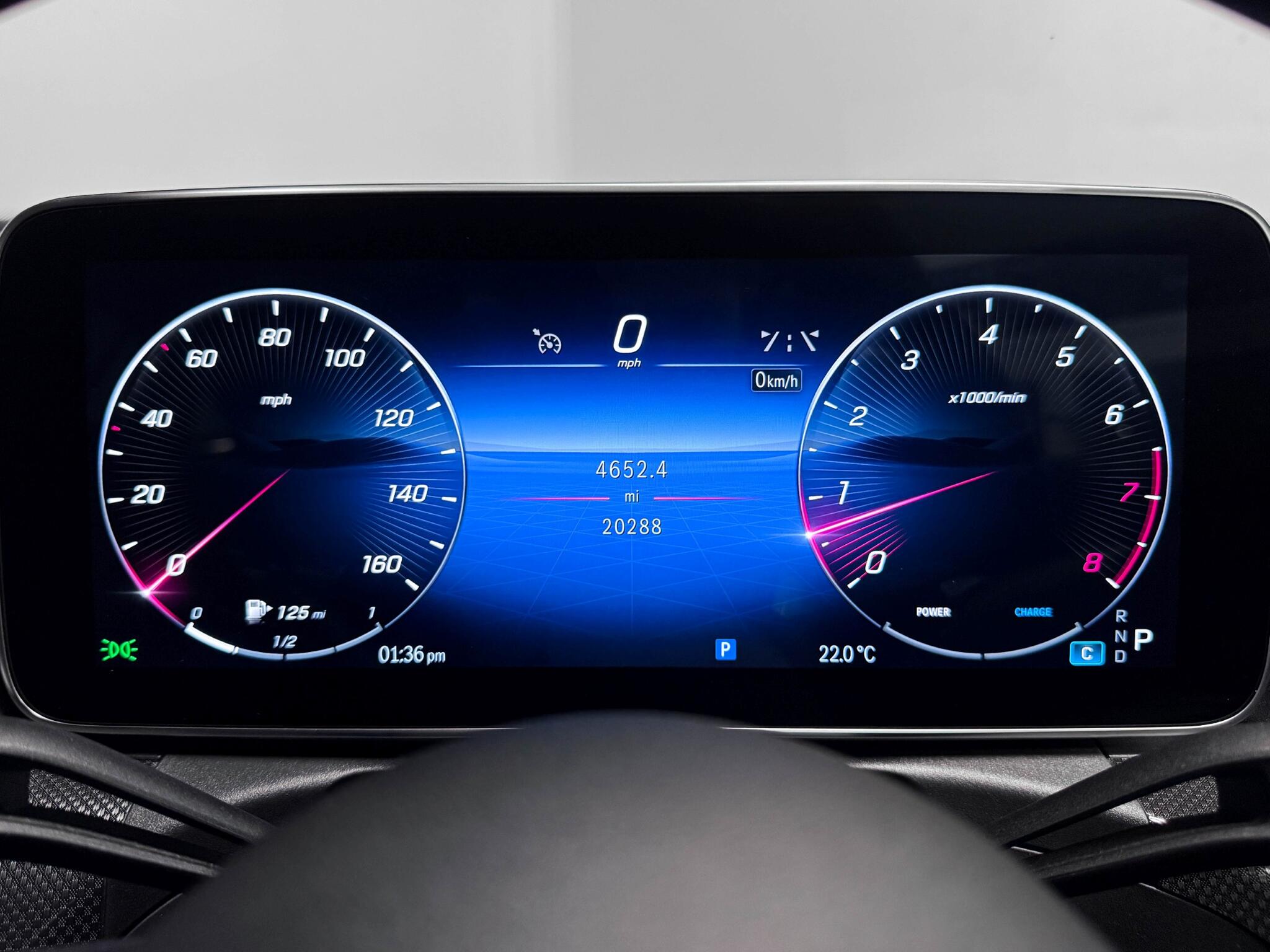 Mercedes-Benz C-Class view 32