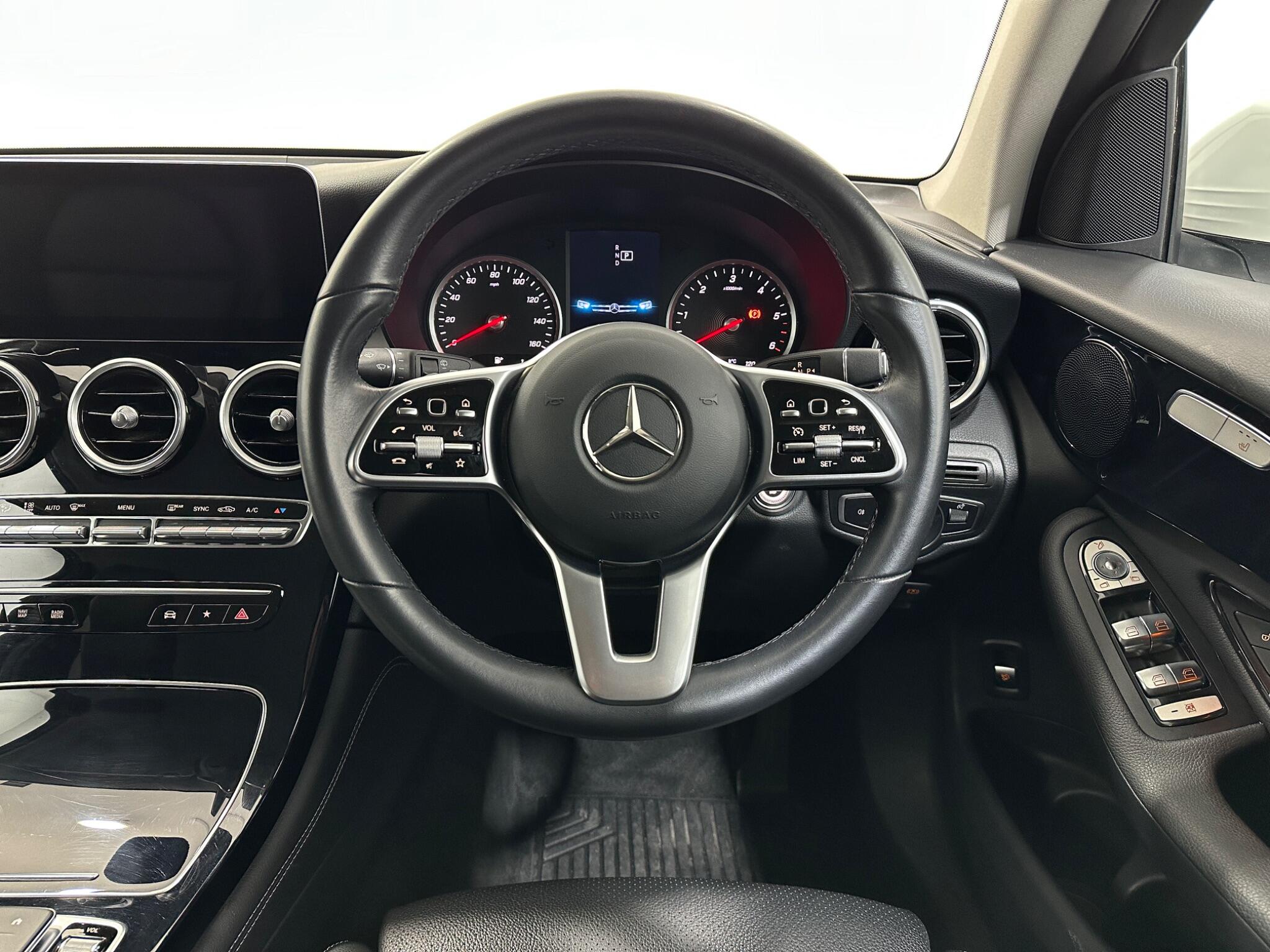 Mercedes-Benz GLC view 13