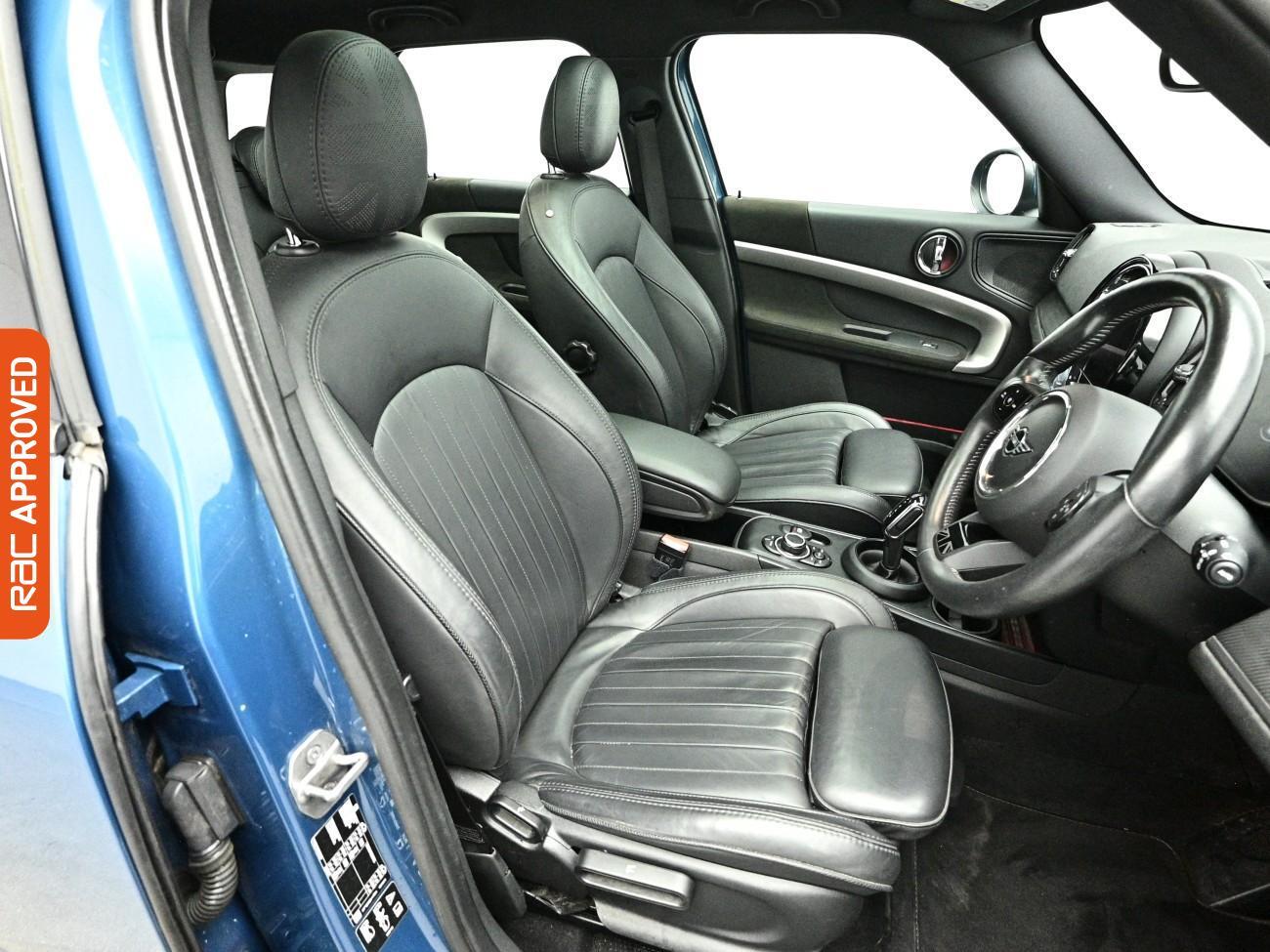 MINI Countryman view 11