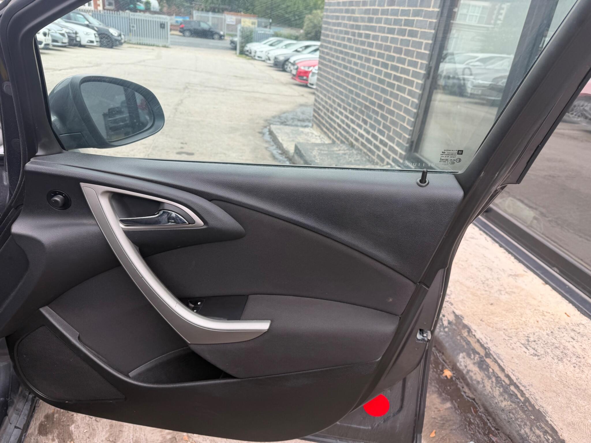 Vauxhall Astra view 36