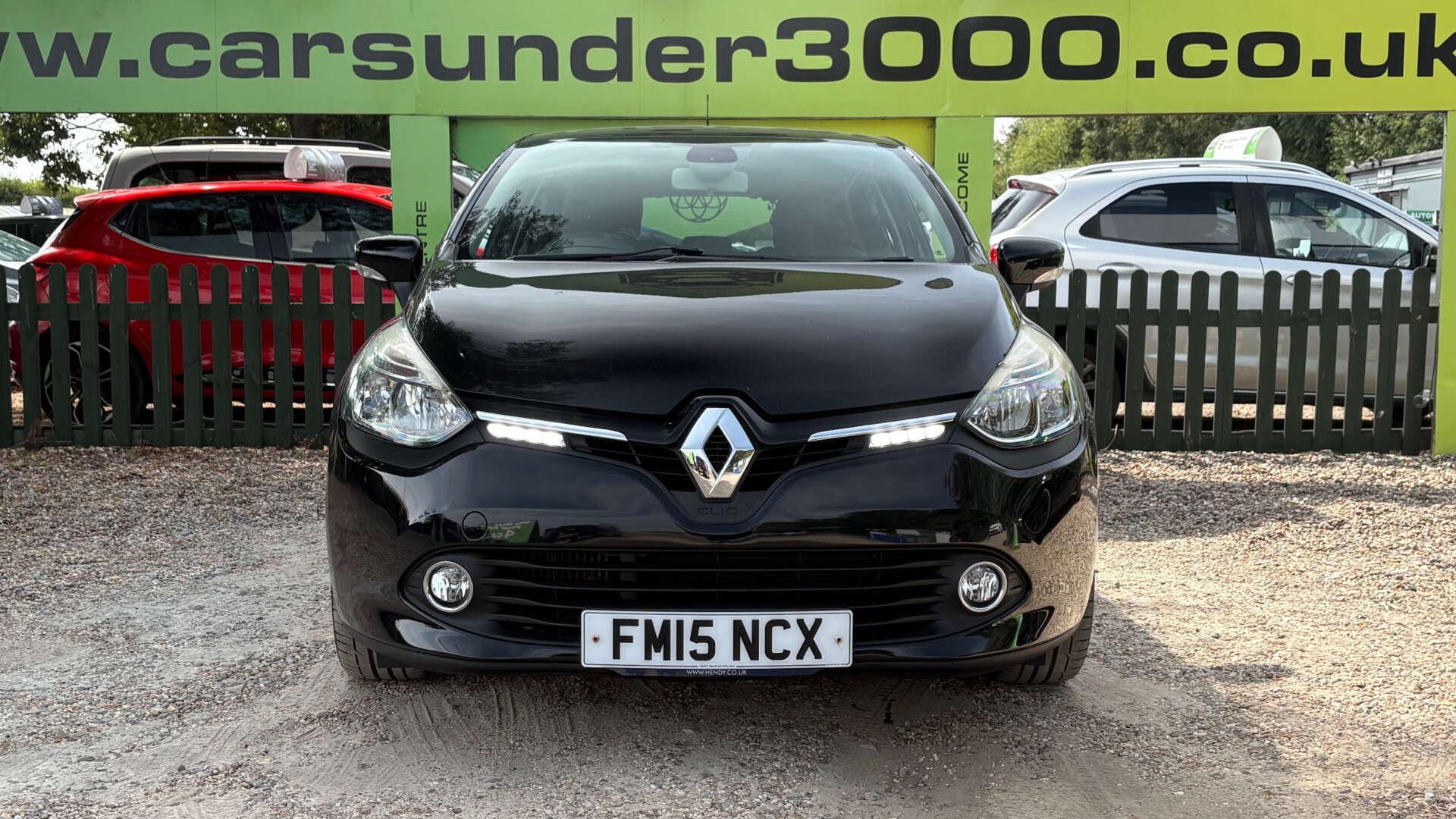 Renault Clio view 2