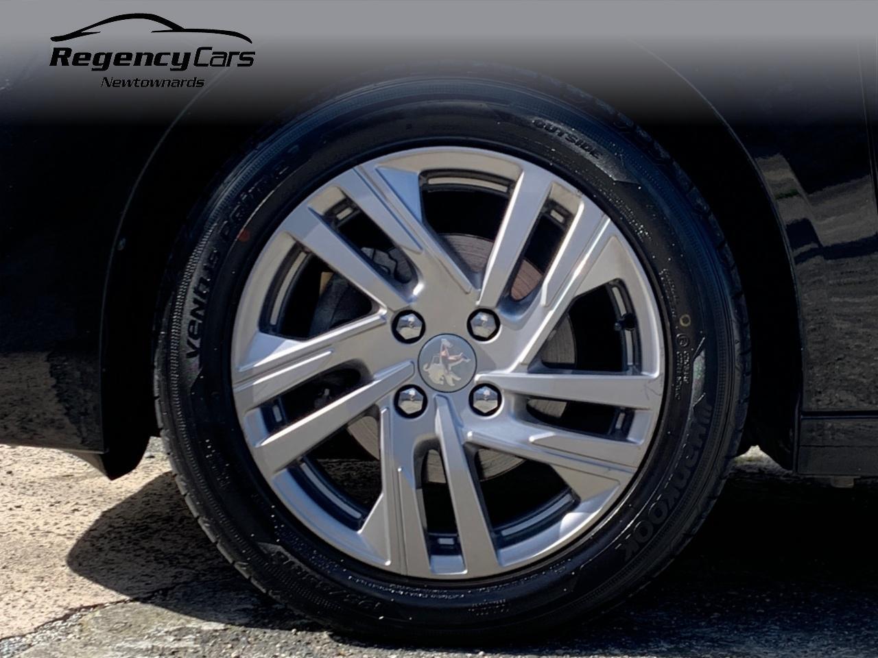 Peugeot 208 view 28
