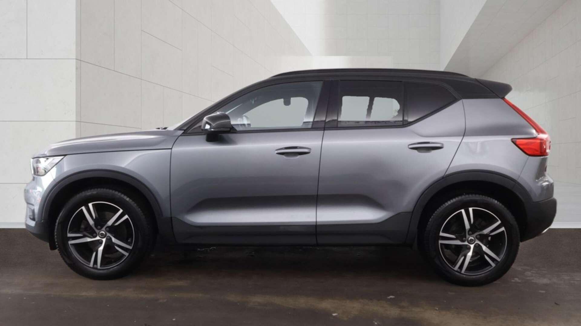 Volvo XC40 view 7