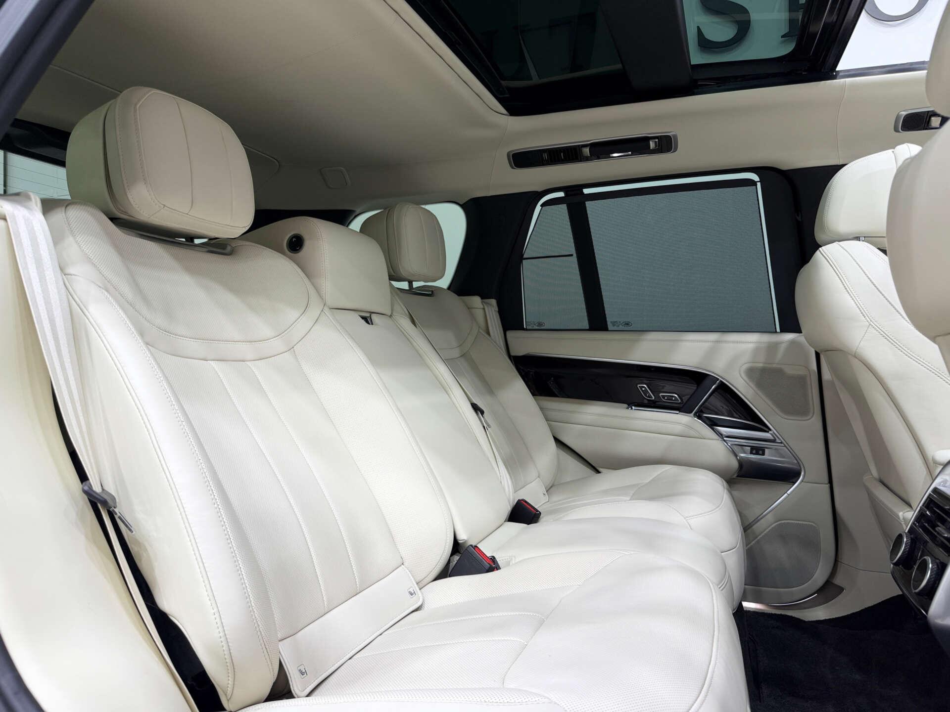 Land Rover Range Rover view 13