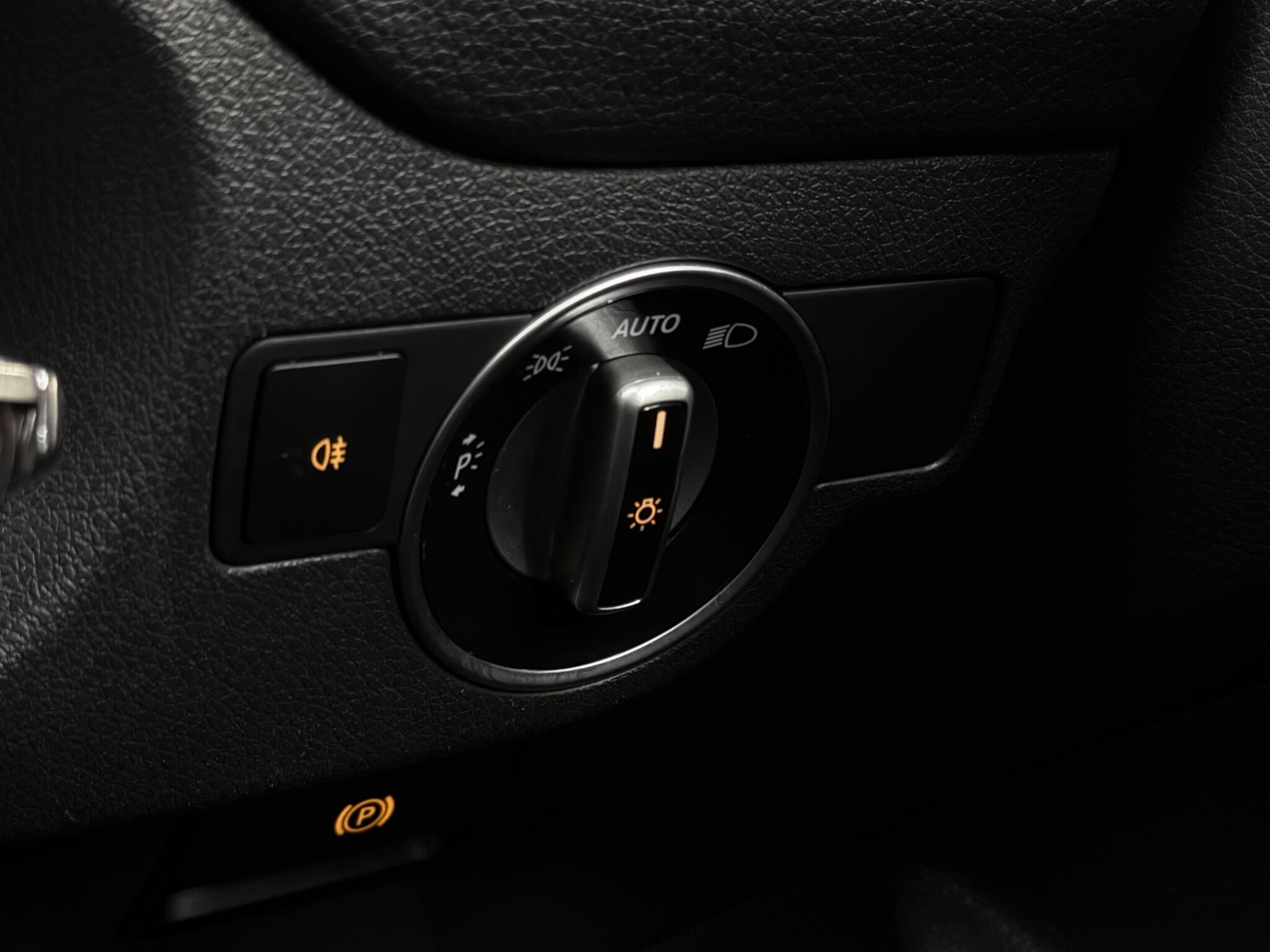 Mercedes-Benz CLA view 22