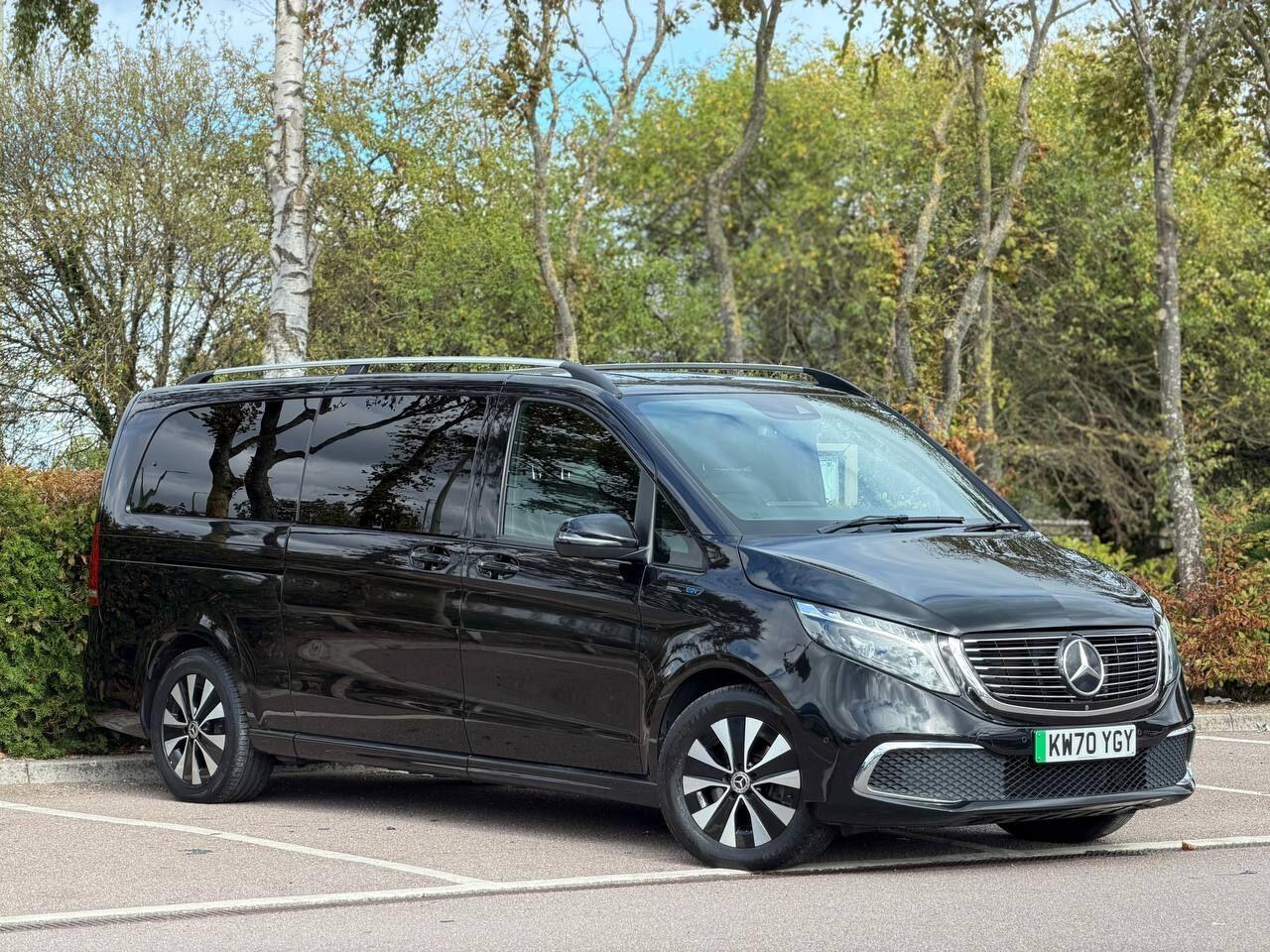 Mercedes-Benz Eqv view 58