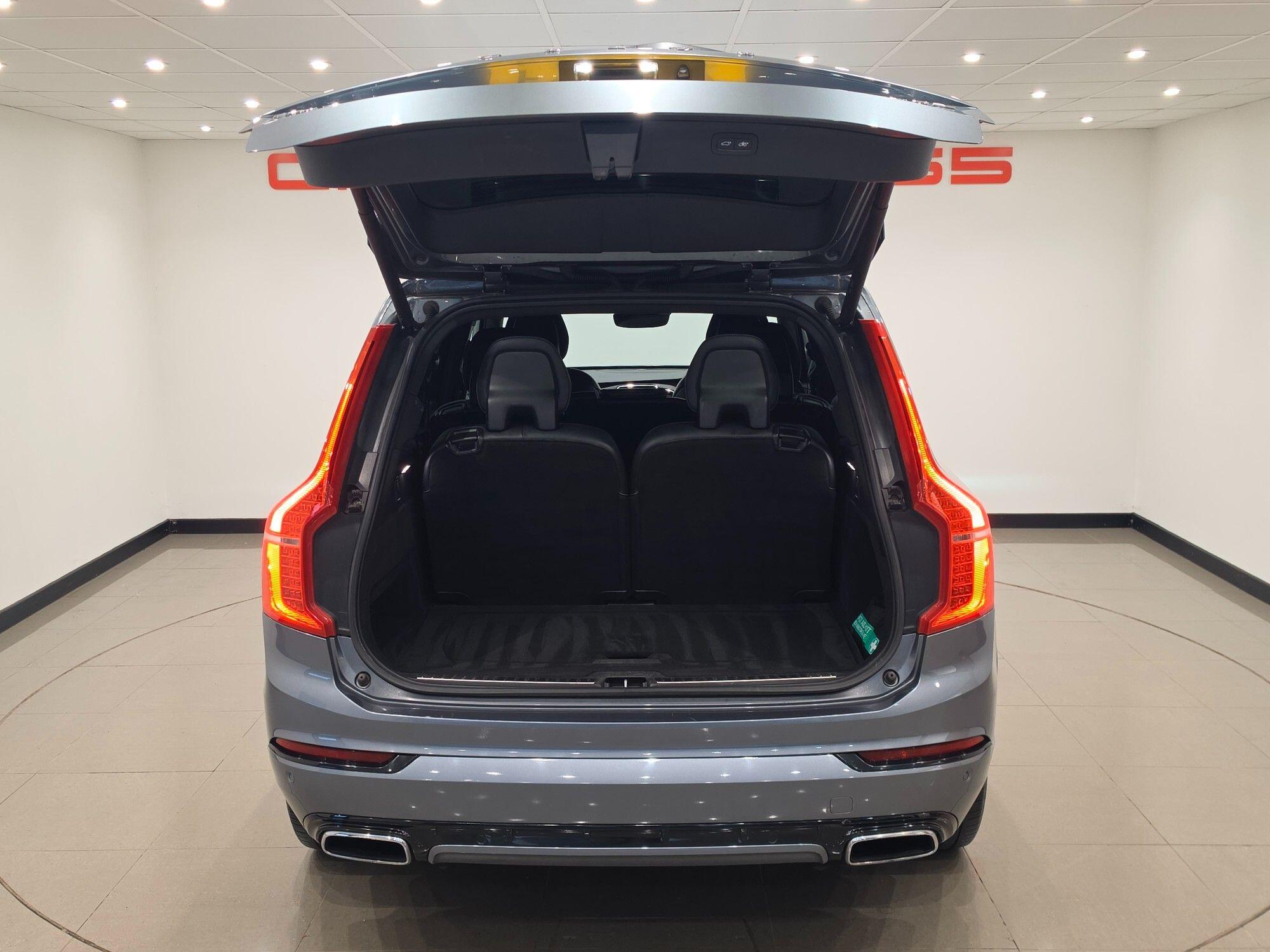 Volvo XC90 view 45
