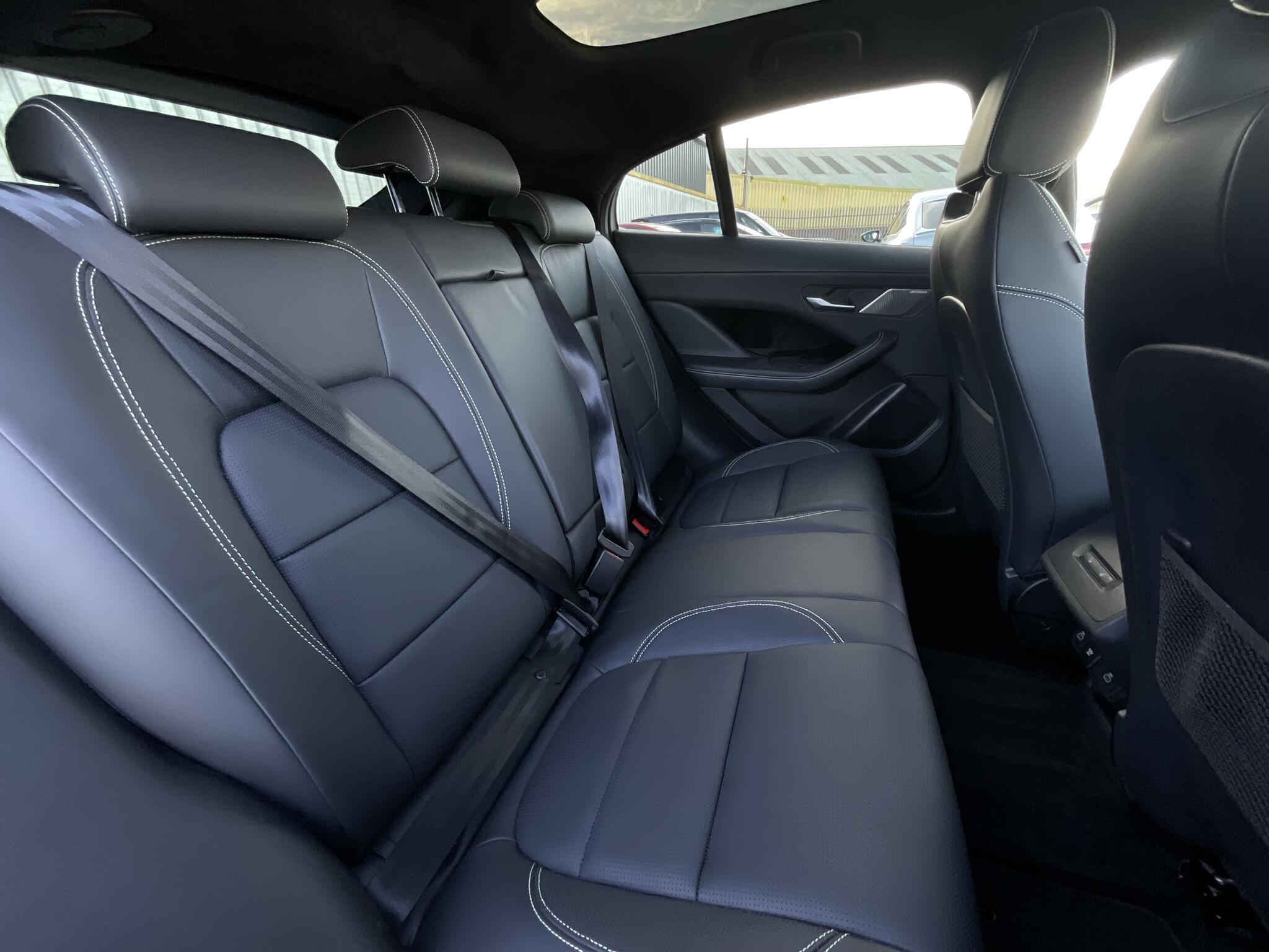 Jaguar I-Pace view 36