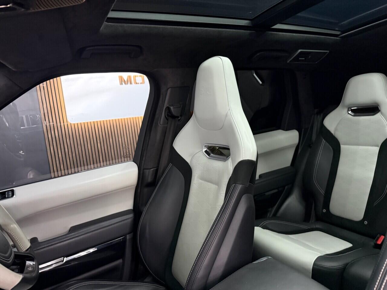 Land Rover Range Rover Sport view 37