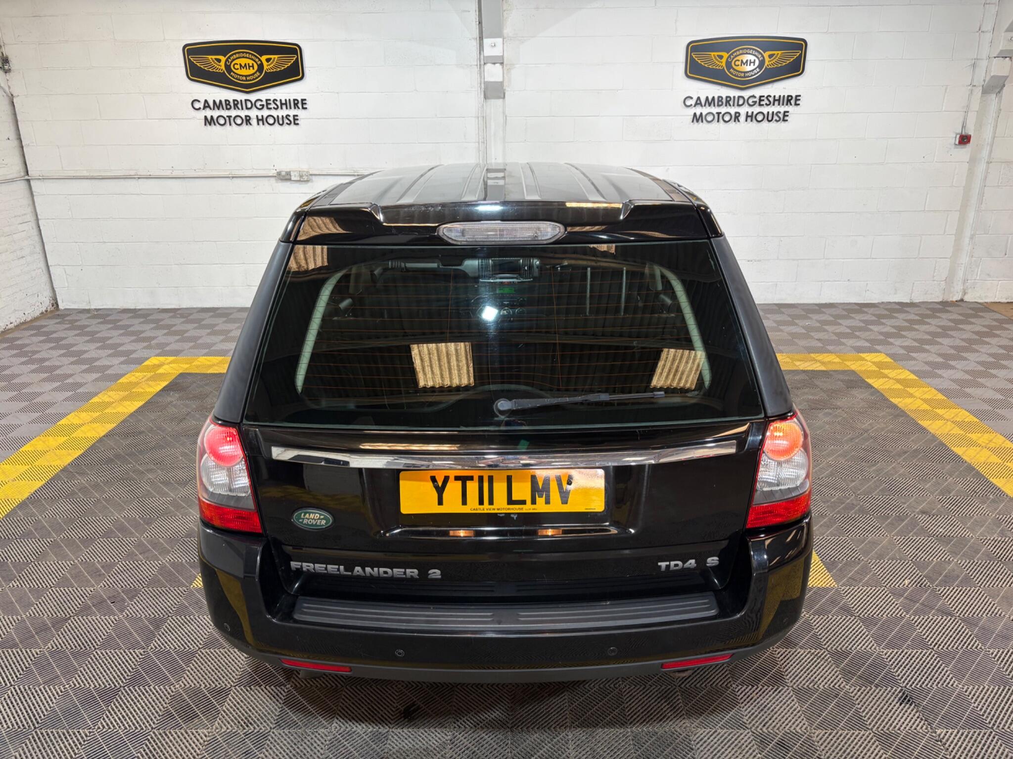 Land Rover Freelander 2 view 11