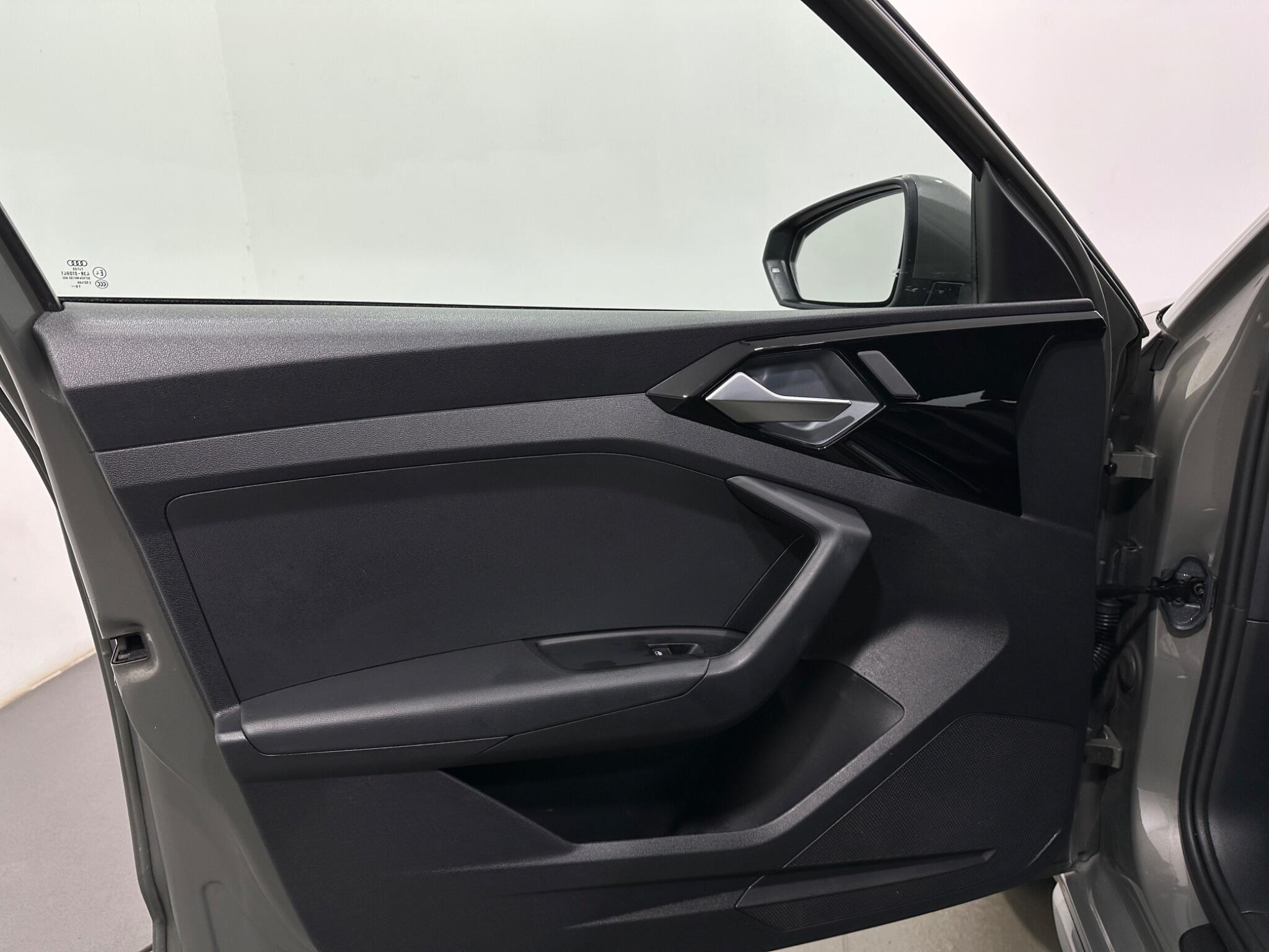 Audi A1 view 36