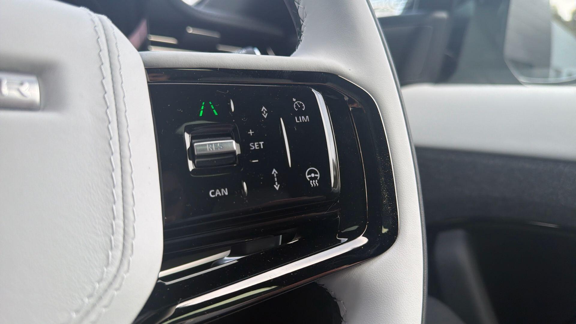 Land Rover Range Rover Sport view 13