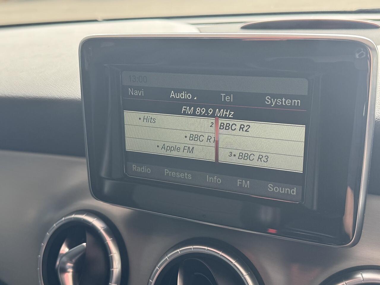 Mercedes-Benz Cla view 17