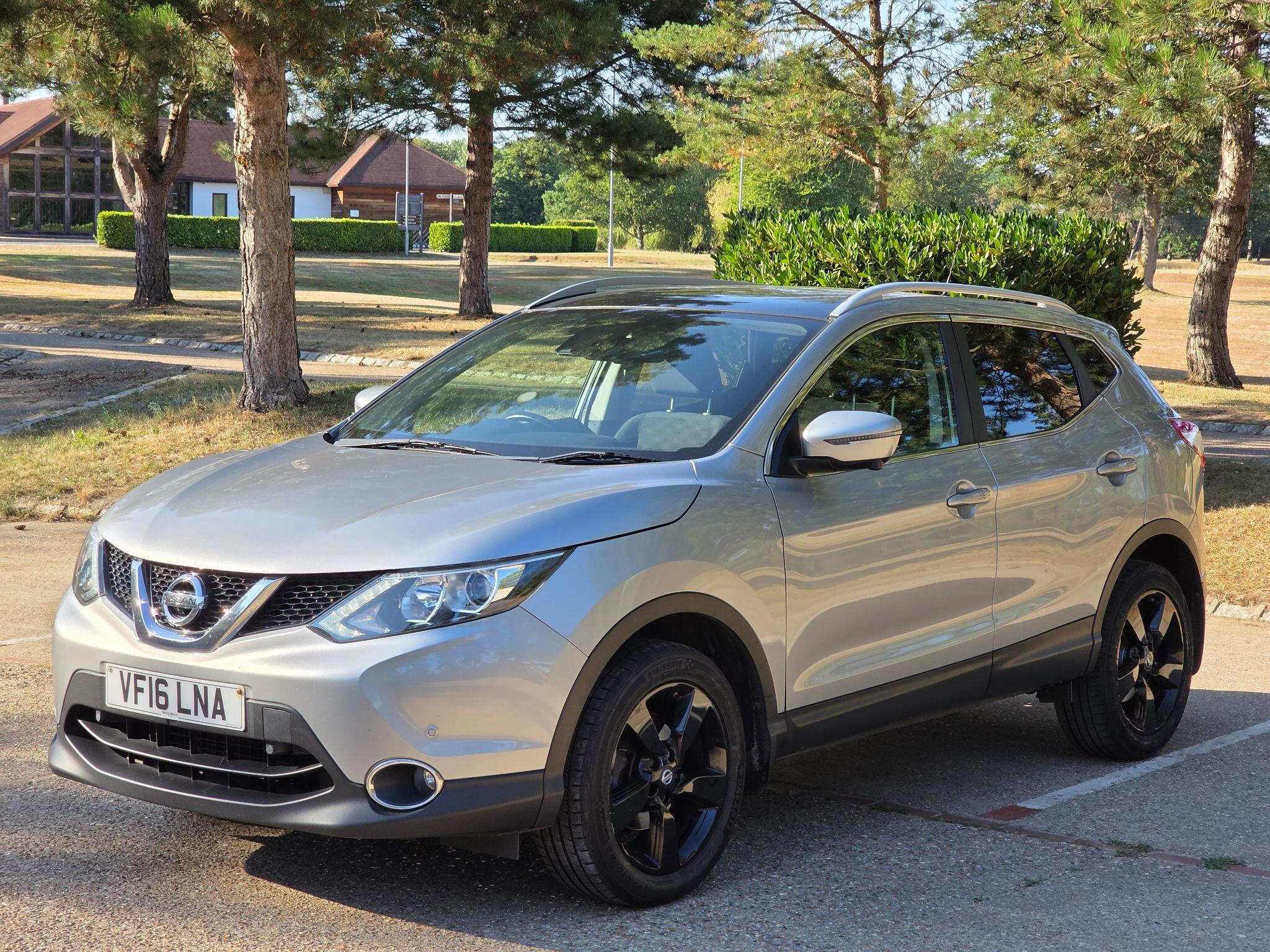 Nissan Qashqai view 2