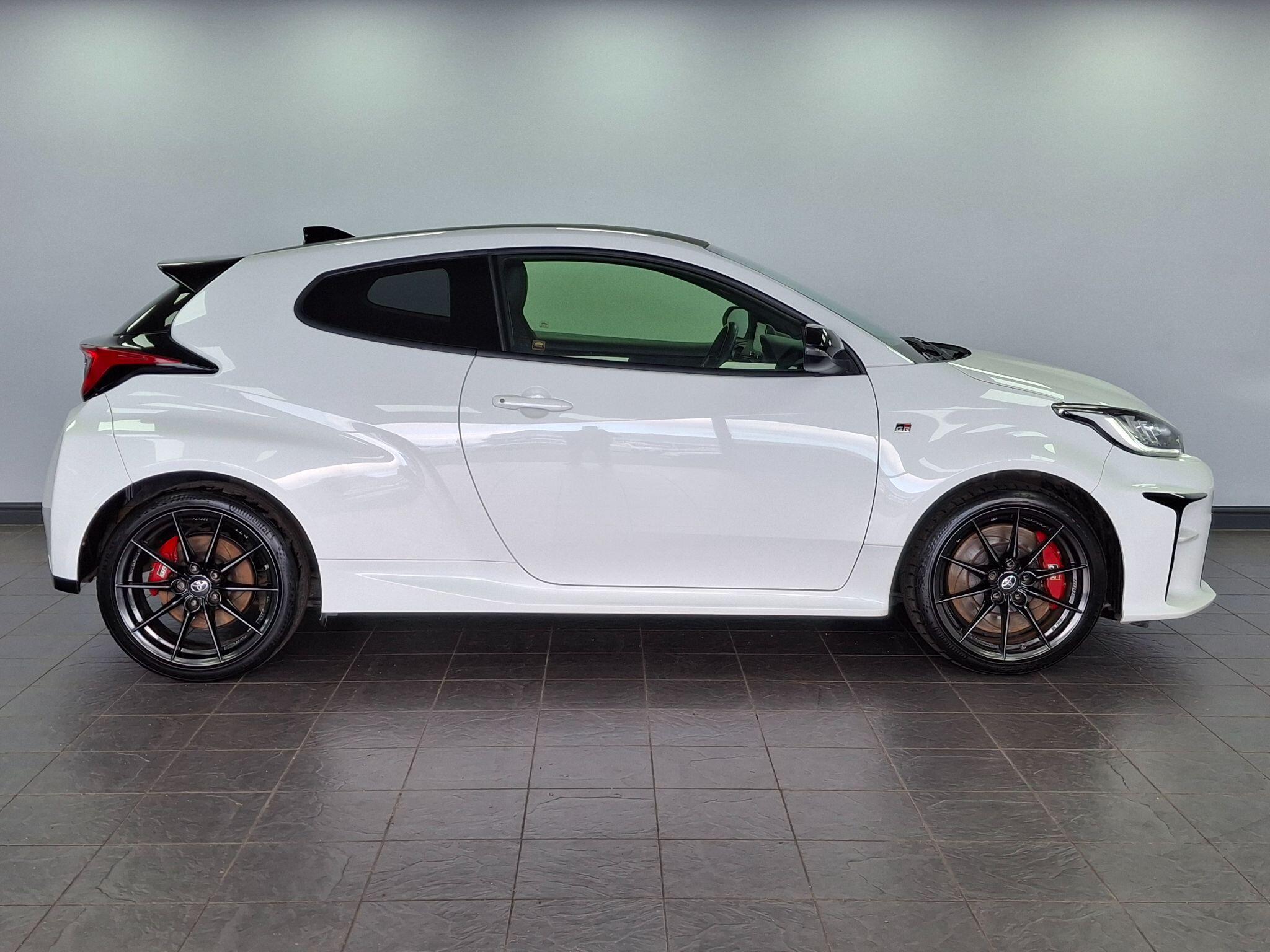 Toyota Yaris view 20