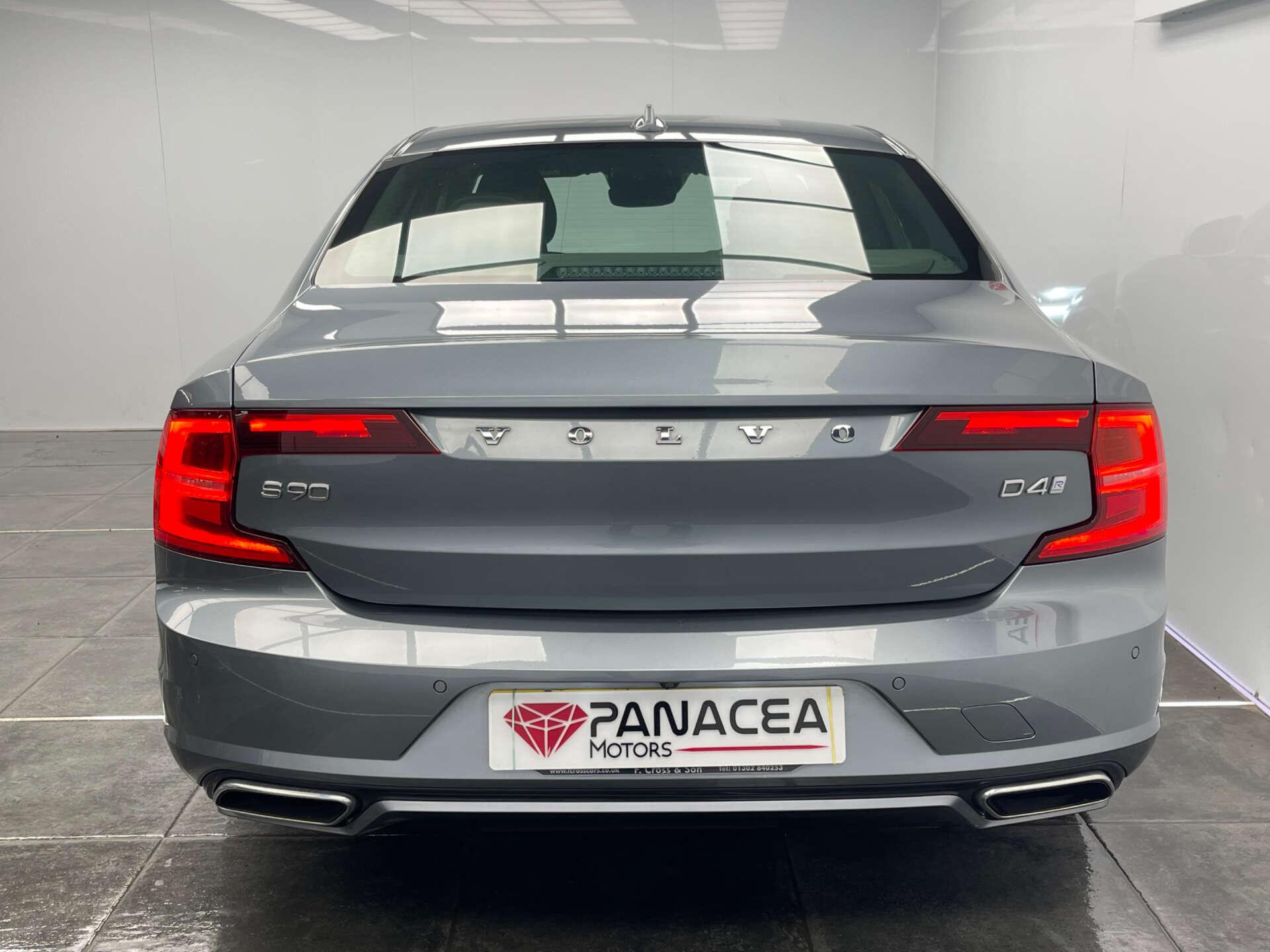 Volvo S90 view 29