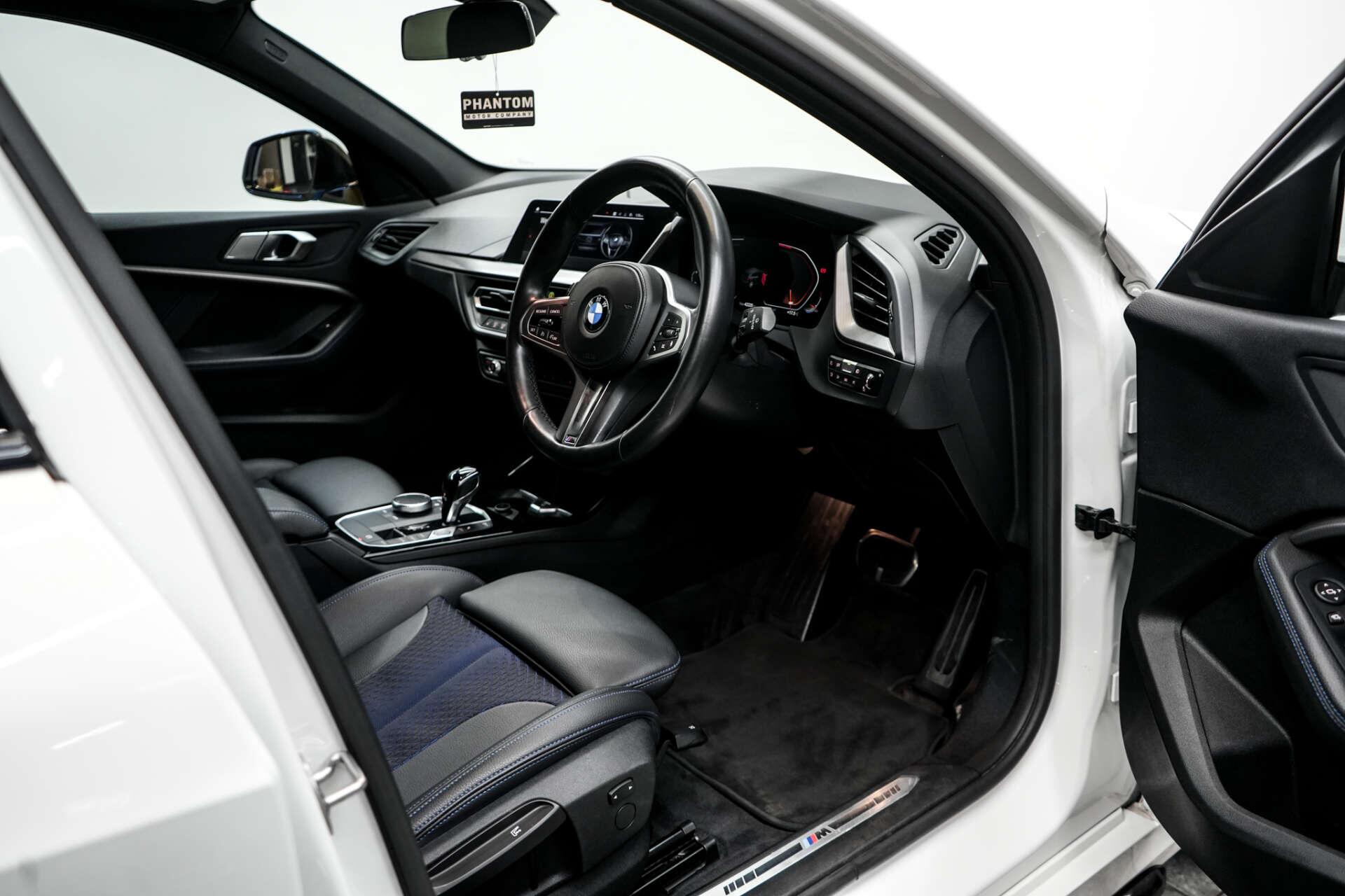 BMW 1 Series view 15