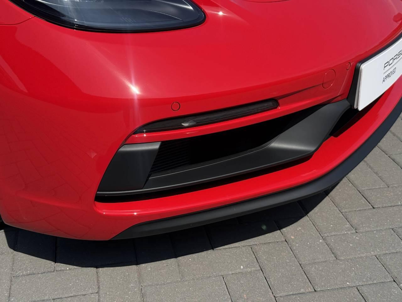 Porsche Cayman view 43