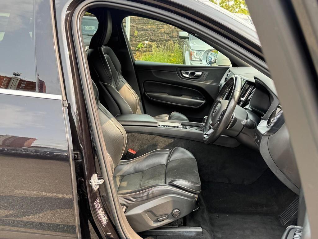 Volvo XC60 view 14
