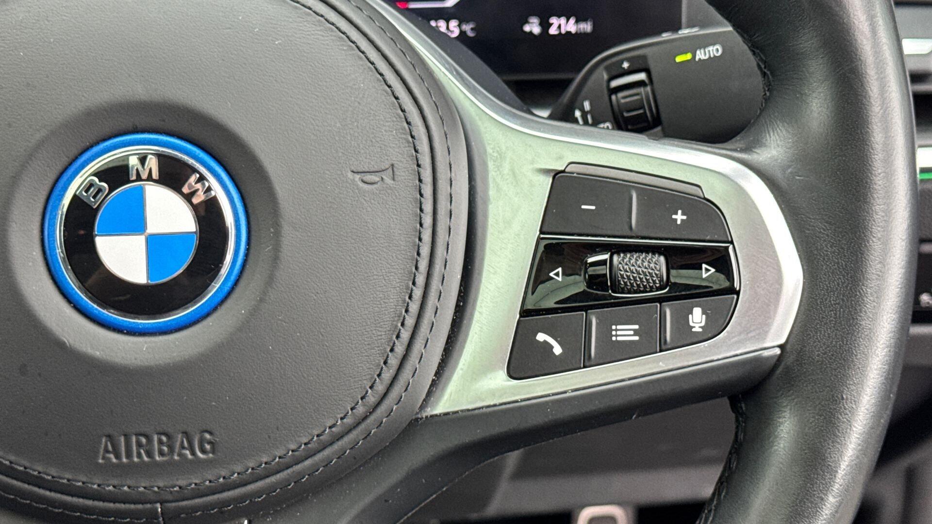 BMW i4 view 19