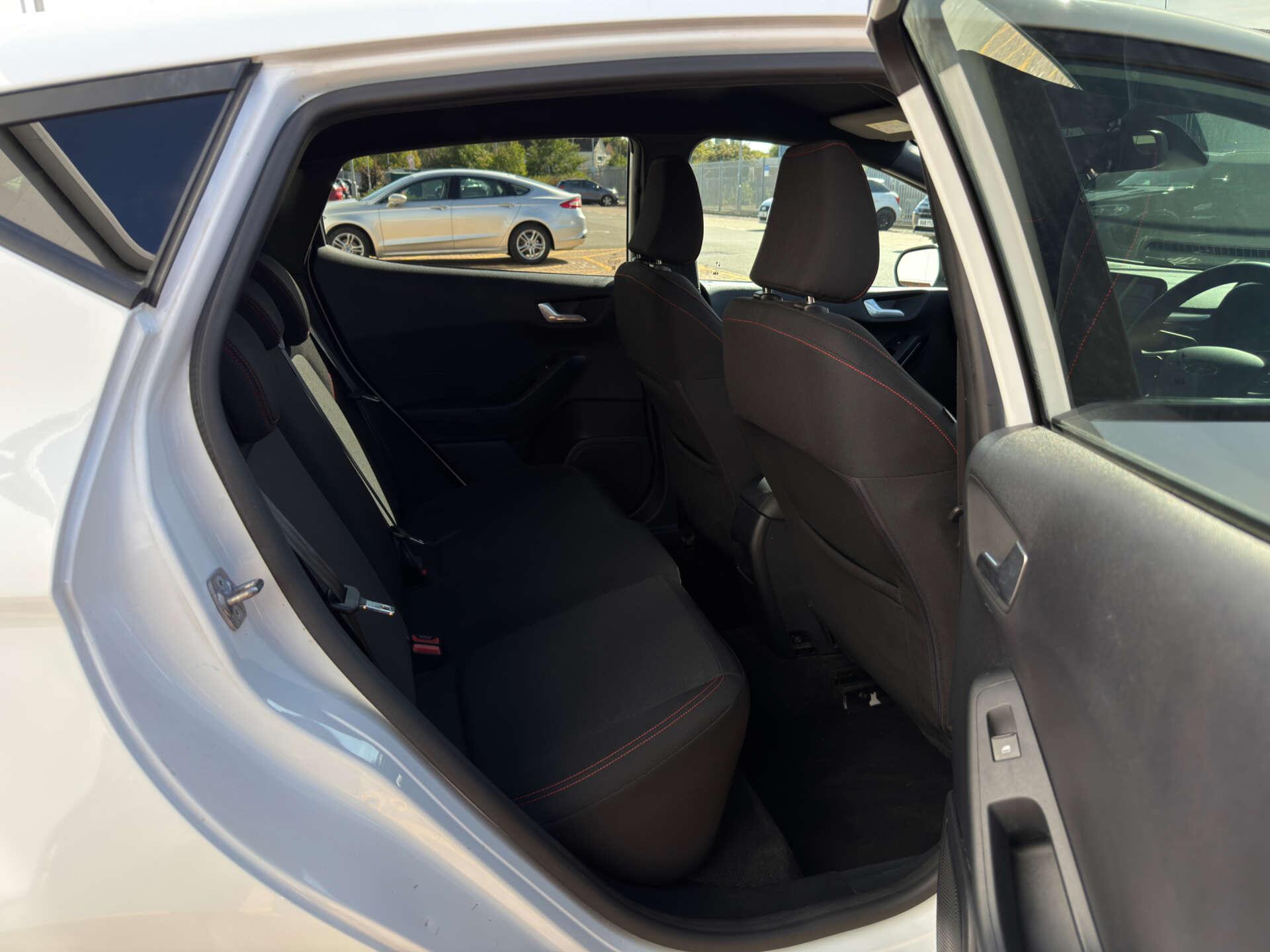 Ford Fiesta view 24