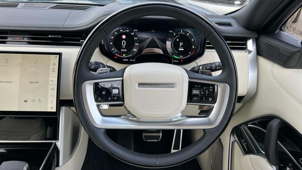 Land Rover Range Rover view 15