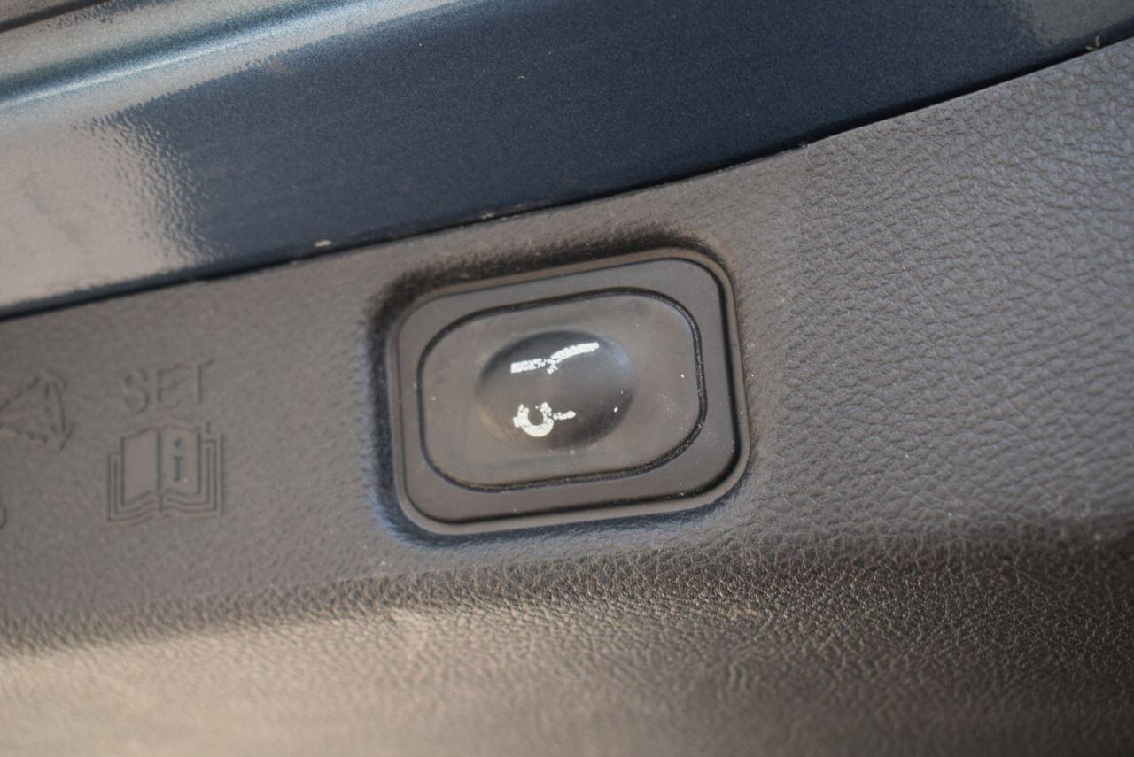 Ford Galaxy view 23