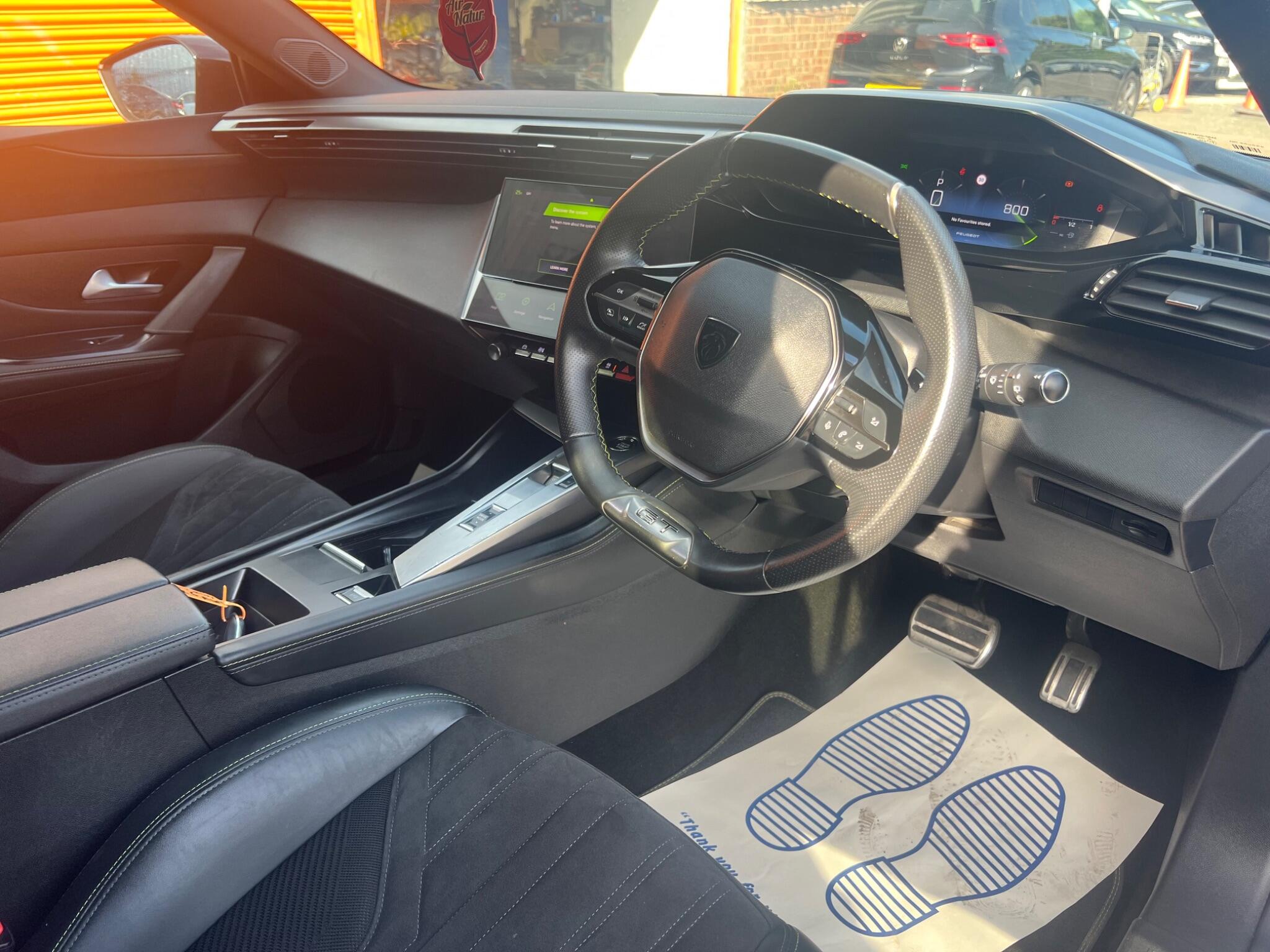 Peugeot 308 view 14
