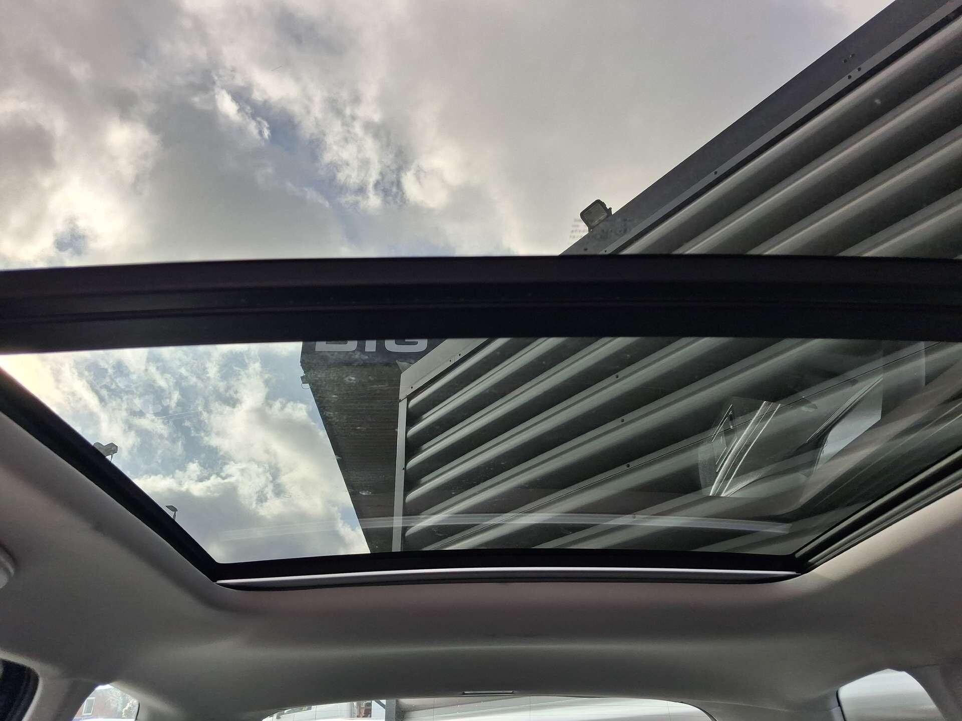 Volkswagen Golf view 36