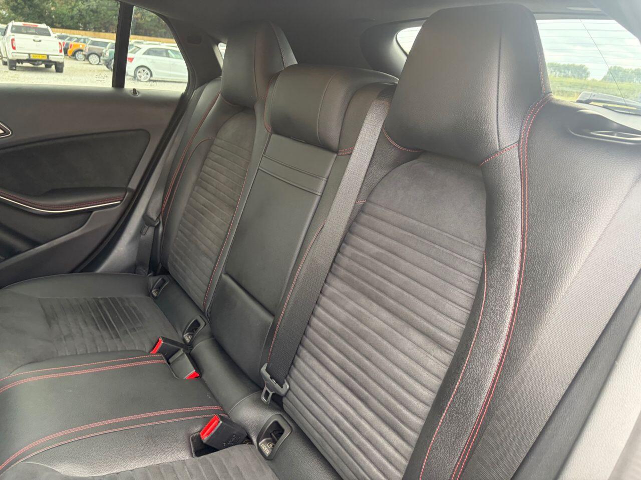Mercedes-Benz Cla view 25