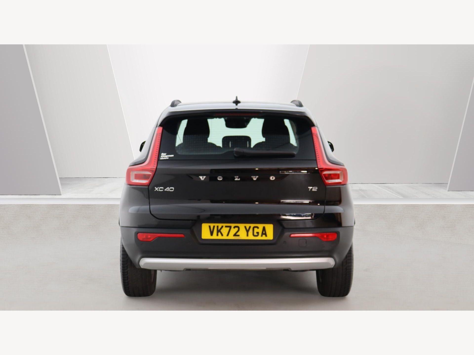 Volvo XC40 view 10