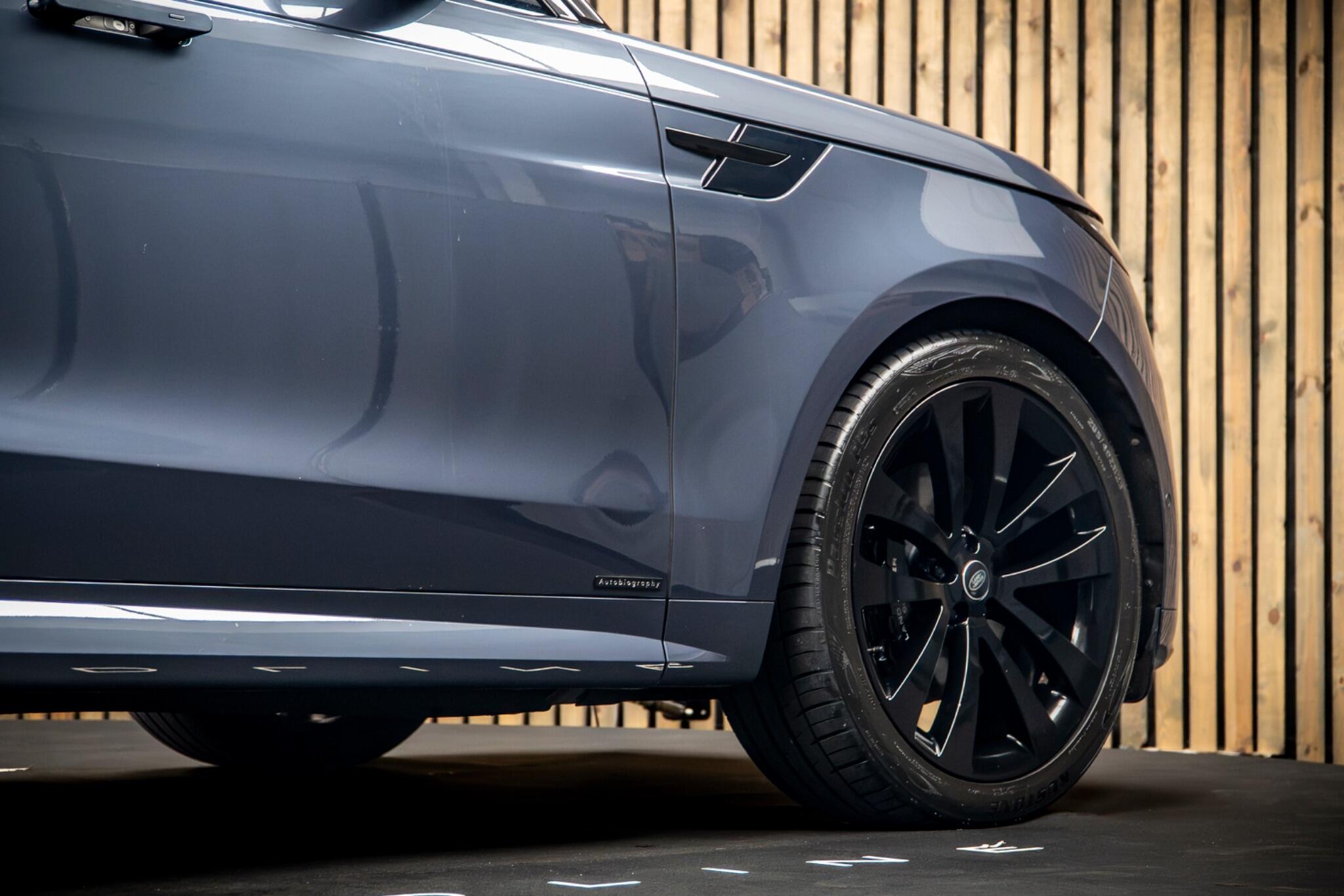 Land Rover Range Rover Sport view 13