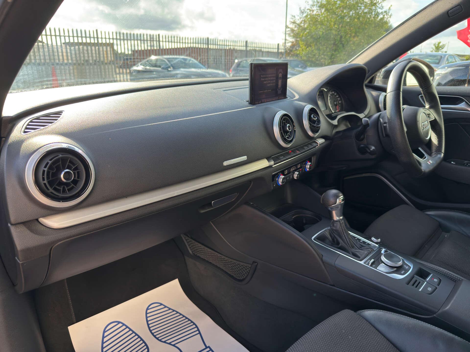 Audi A3 view 38