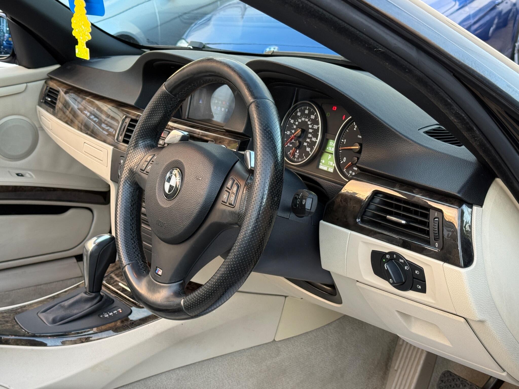 BMW 3 Series - Image 27
