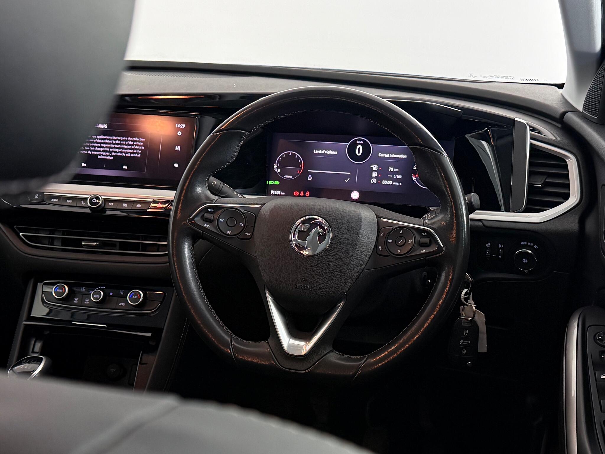 Vauxhall Grandland view 17