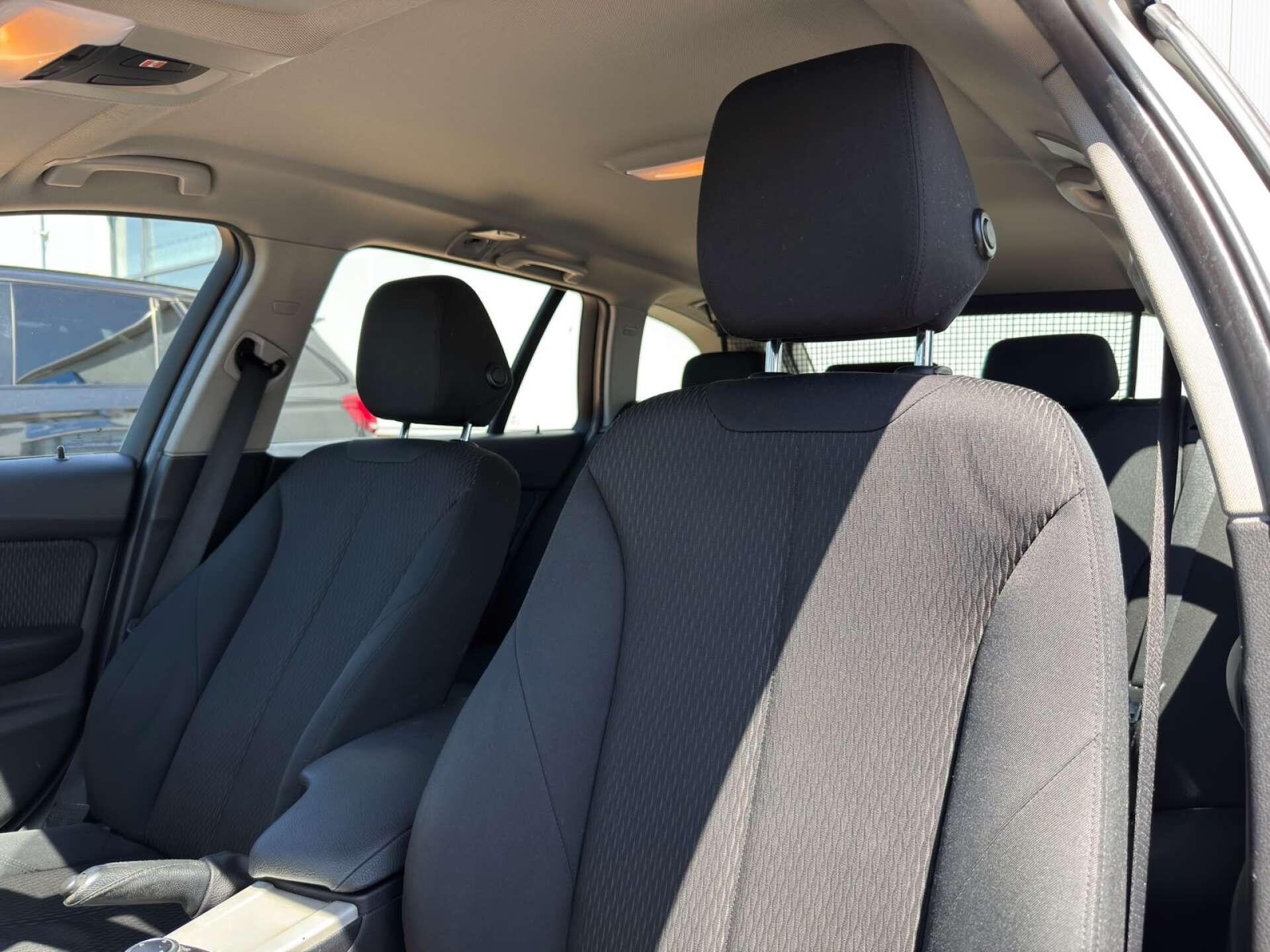 BMW 3 Series view 48