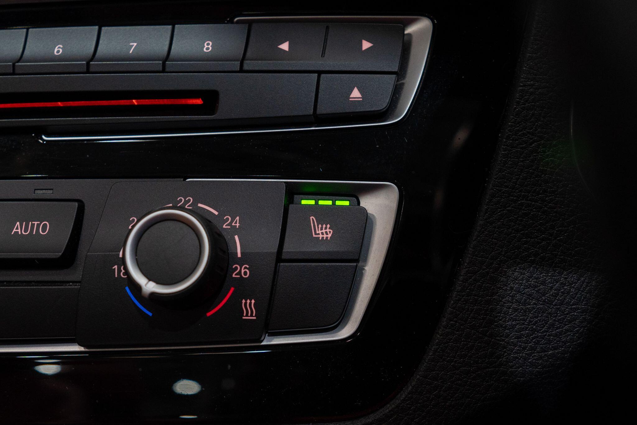 BMW 2 Series view 21