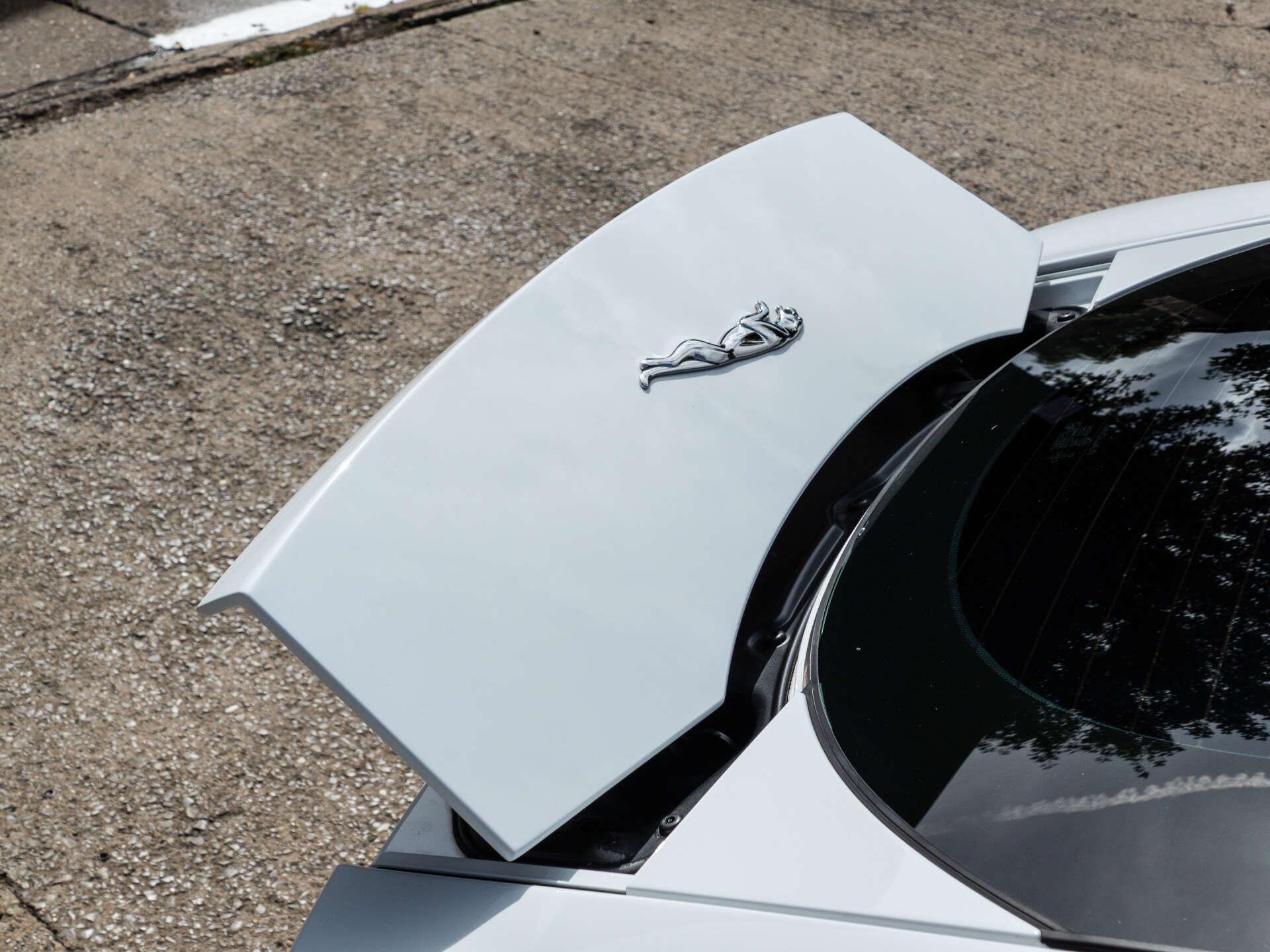 Jaguar F-Type view 21