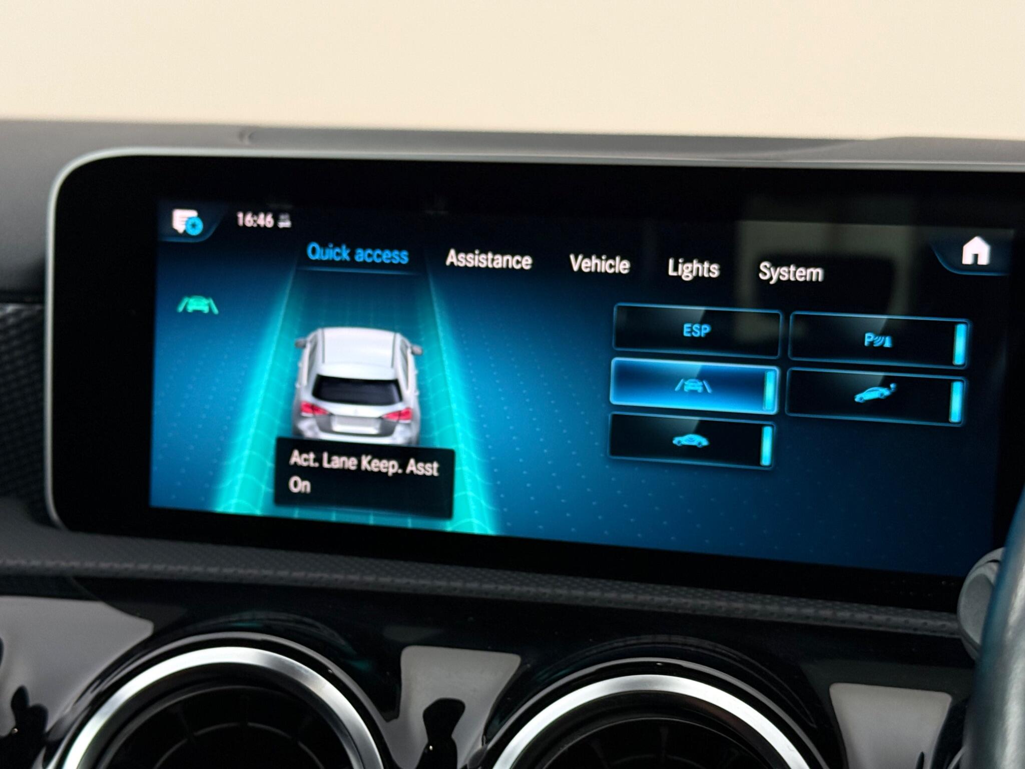Mercedes-Benz A-Class view 27
