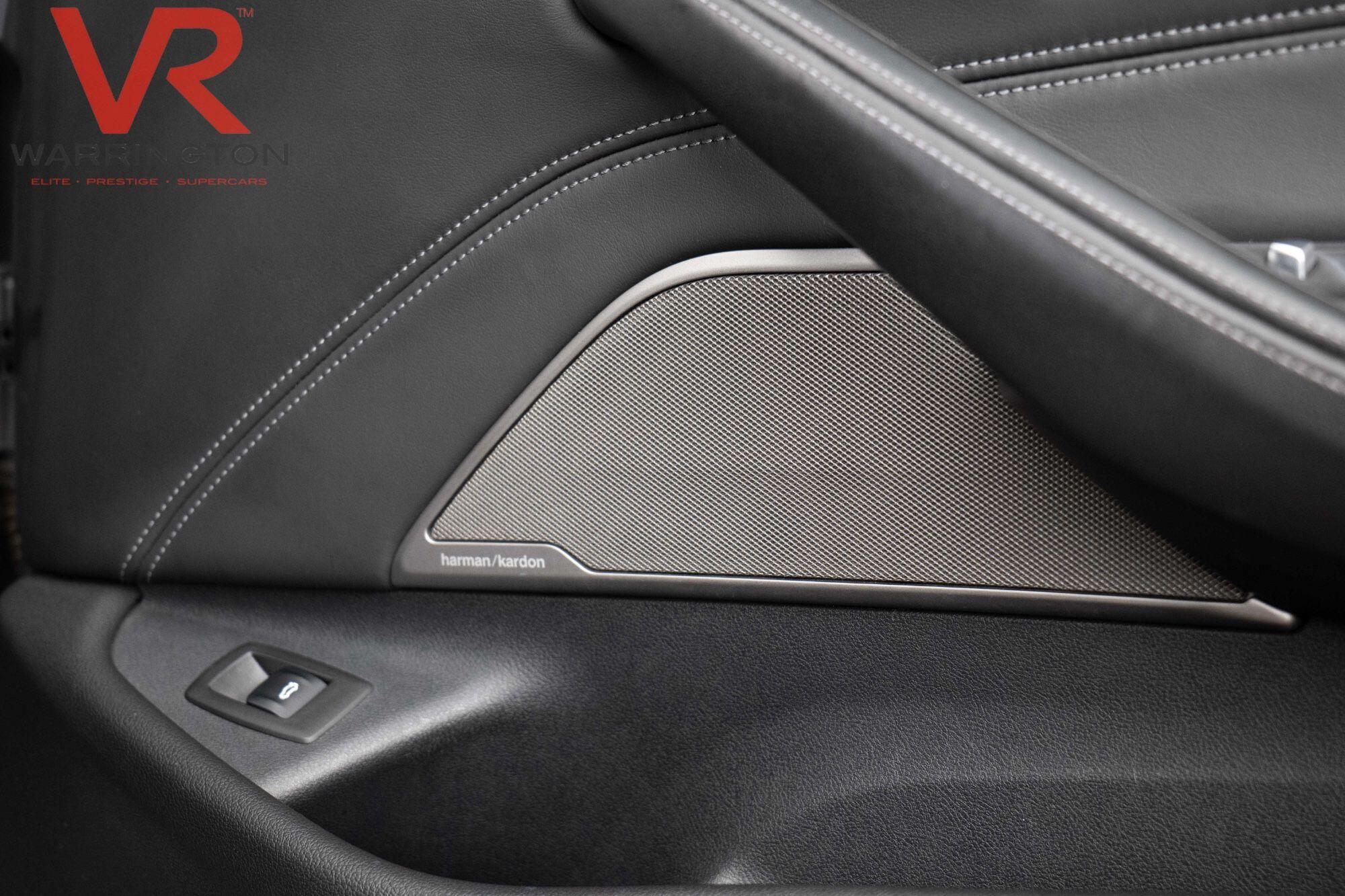 BMW M5 view 21