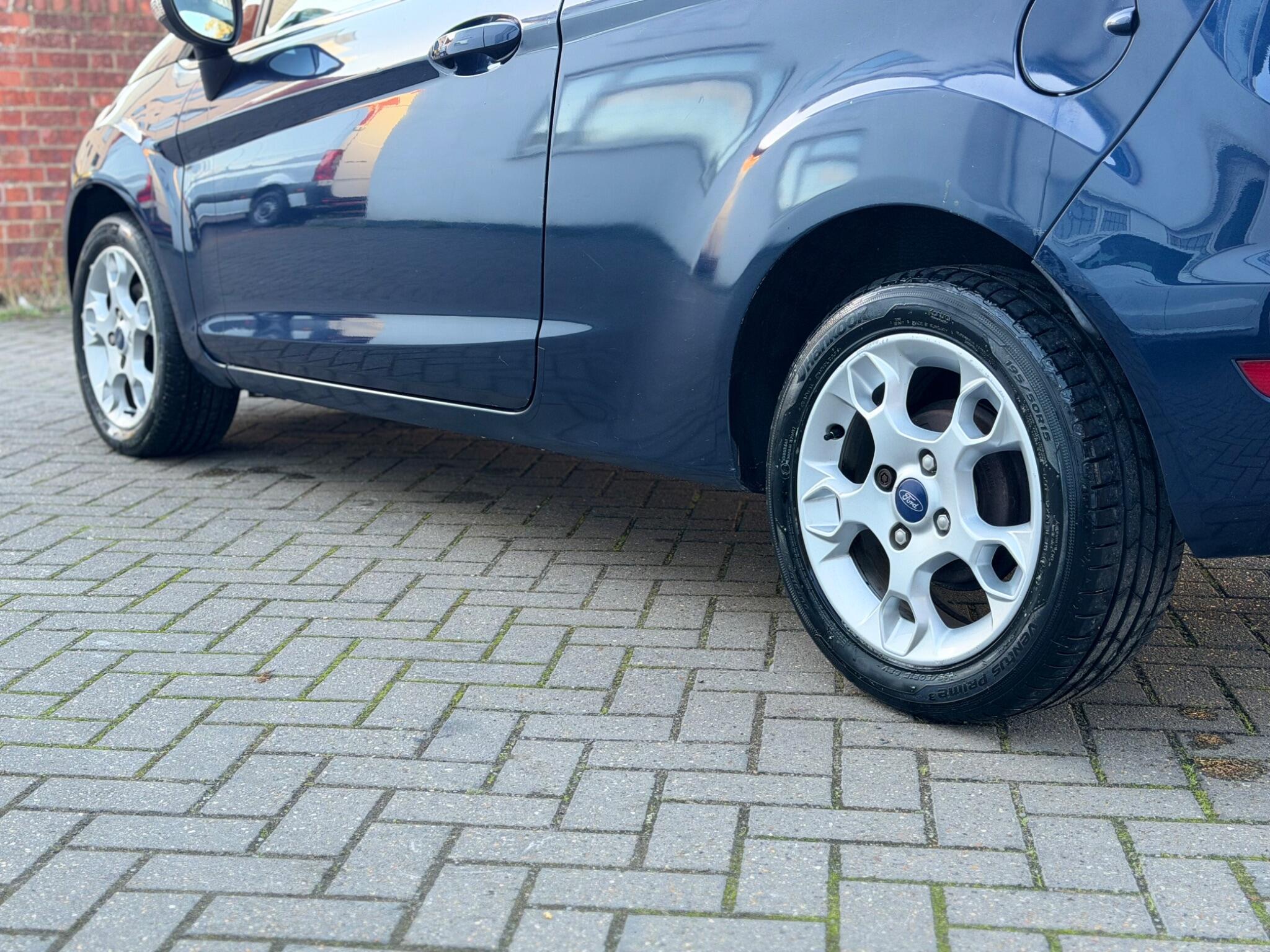 Ford Fiesta view 7