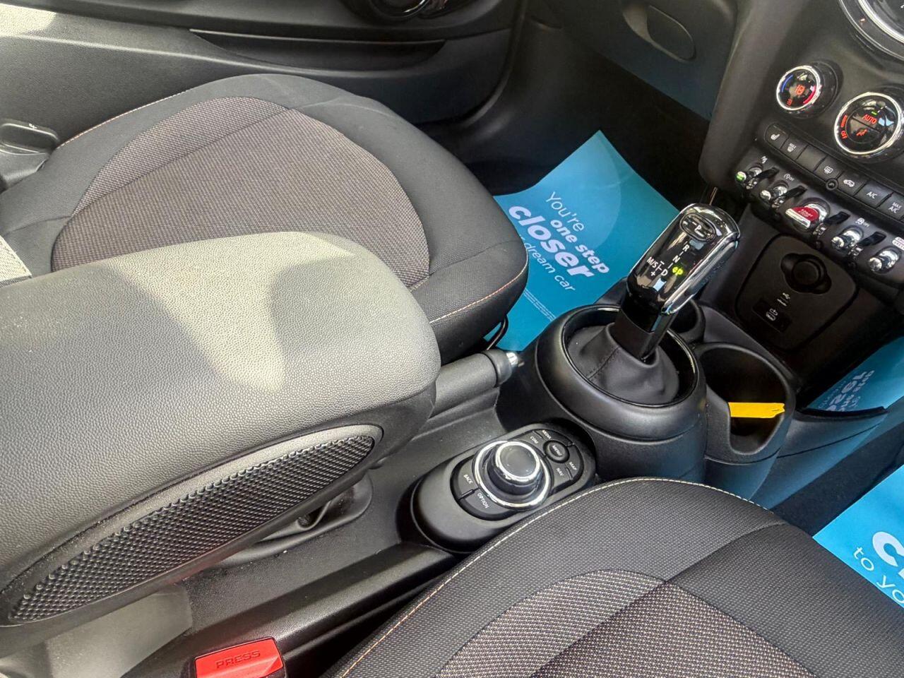 Mini Hatch view 45