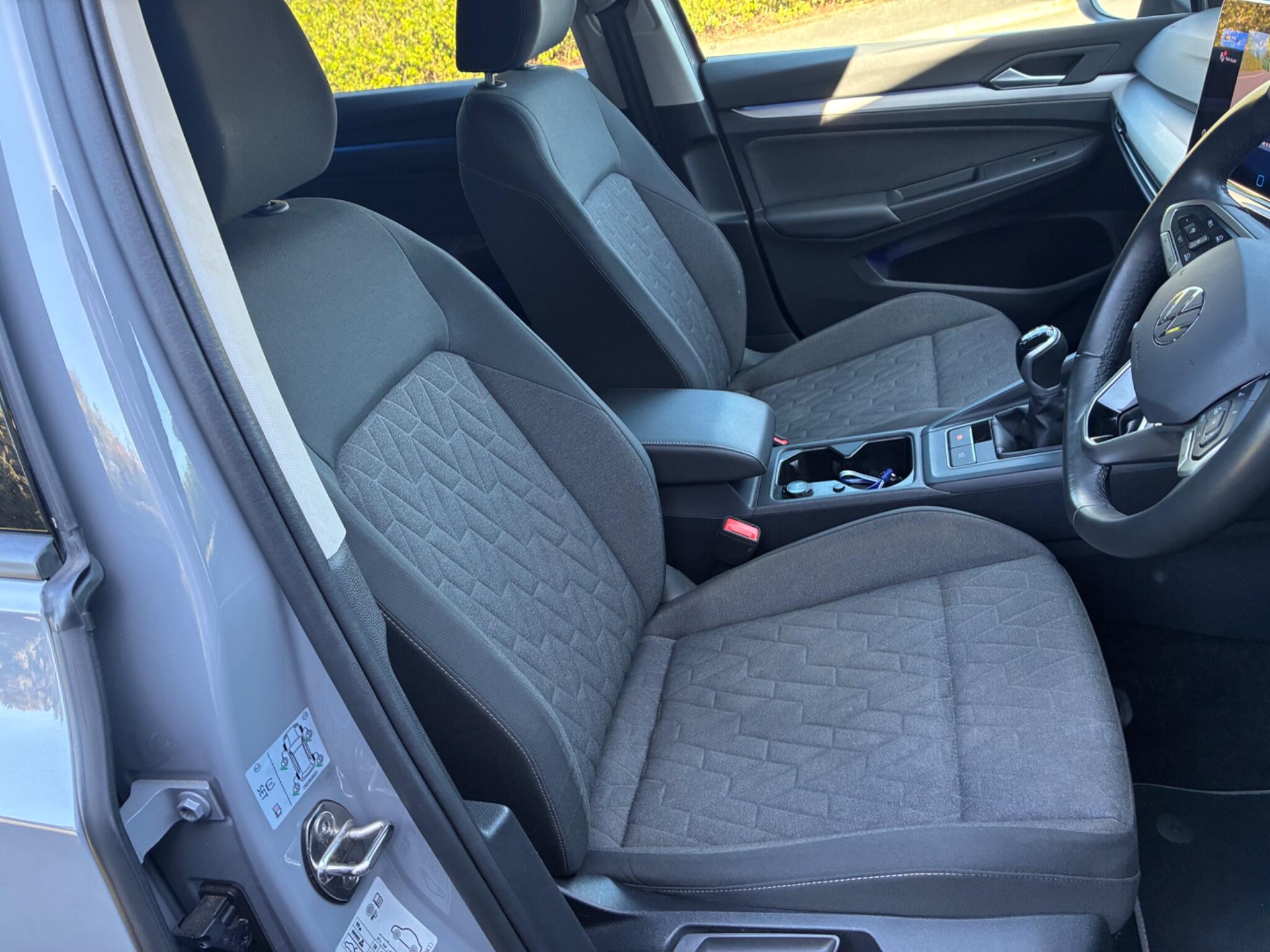 Volkswagen Golf view 11