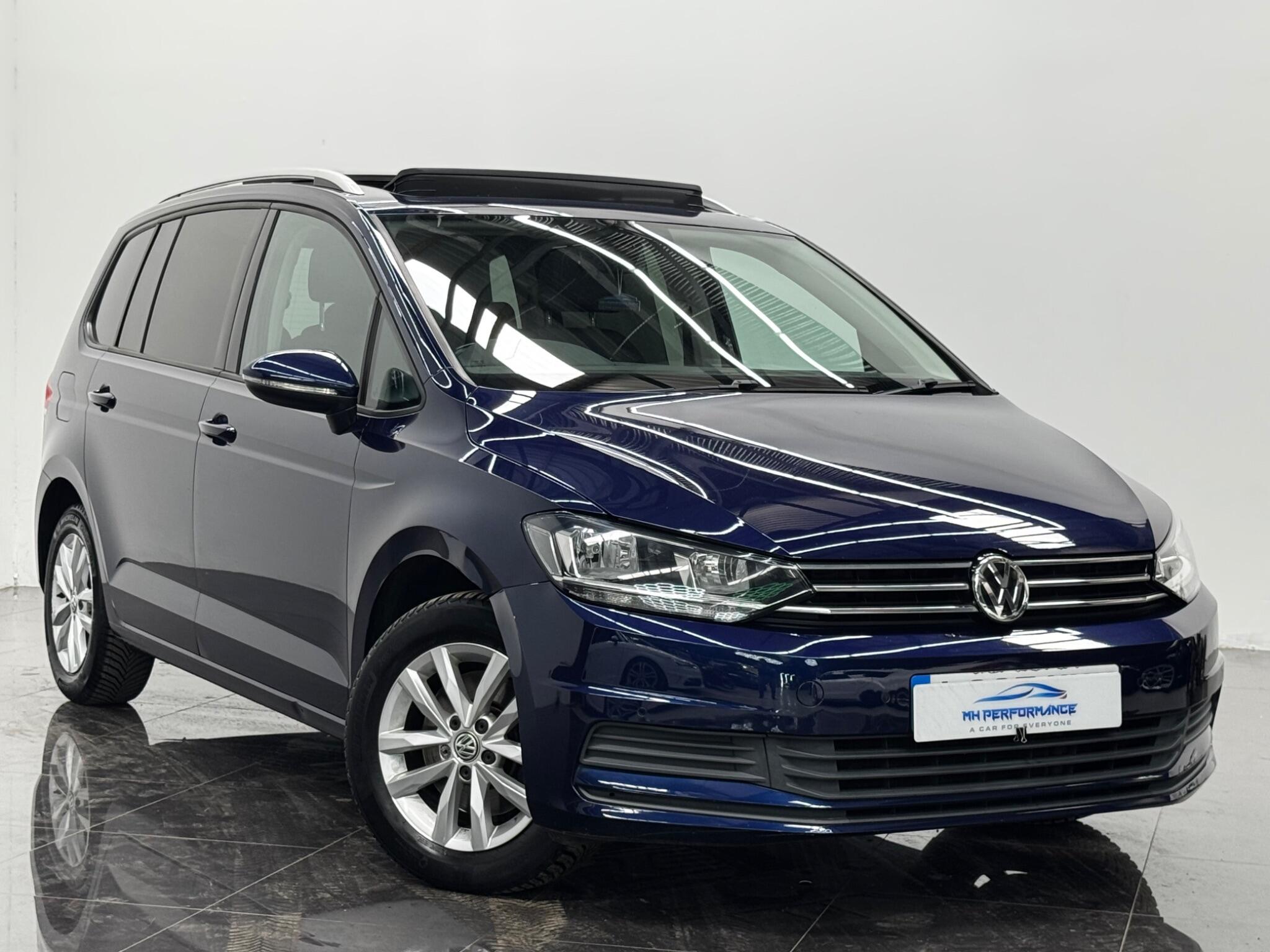 Volkswagen Touran view 19