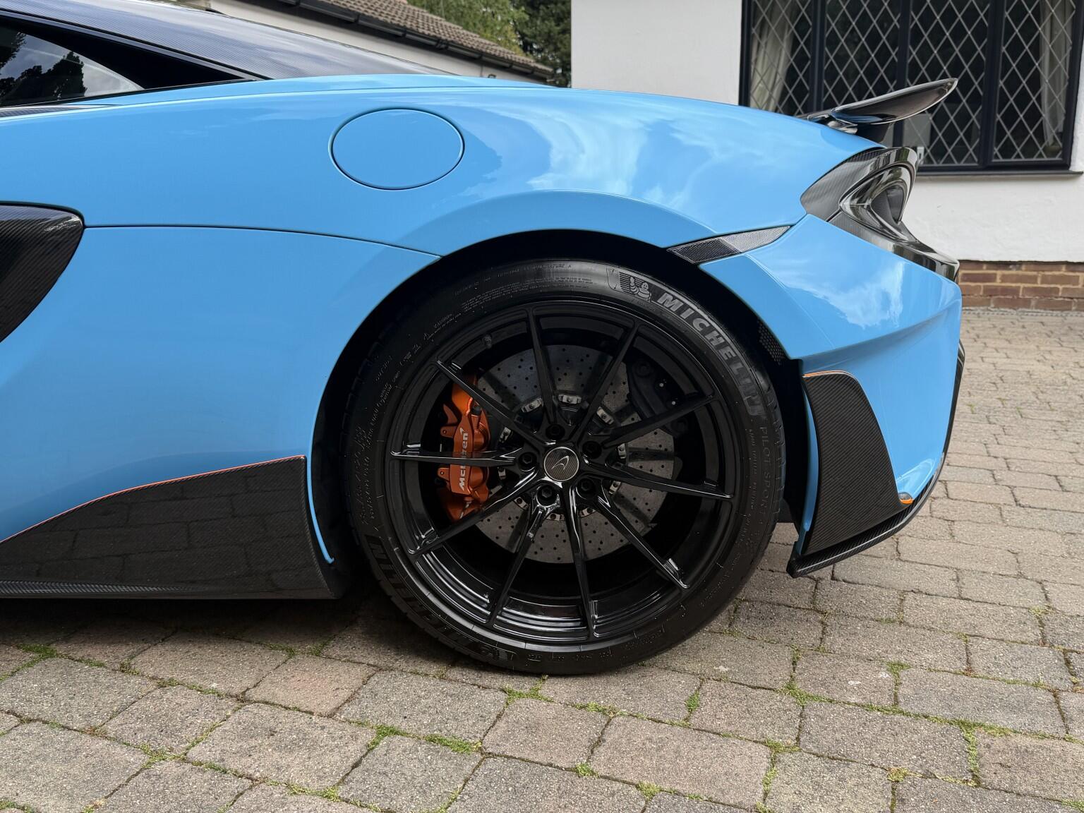 Mclaren 600LT view 16