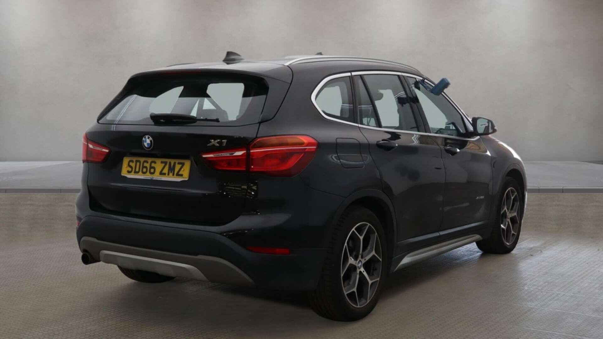 BMW X1 view 7