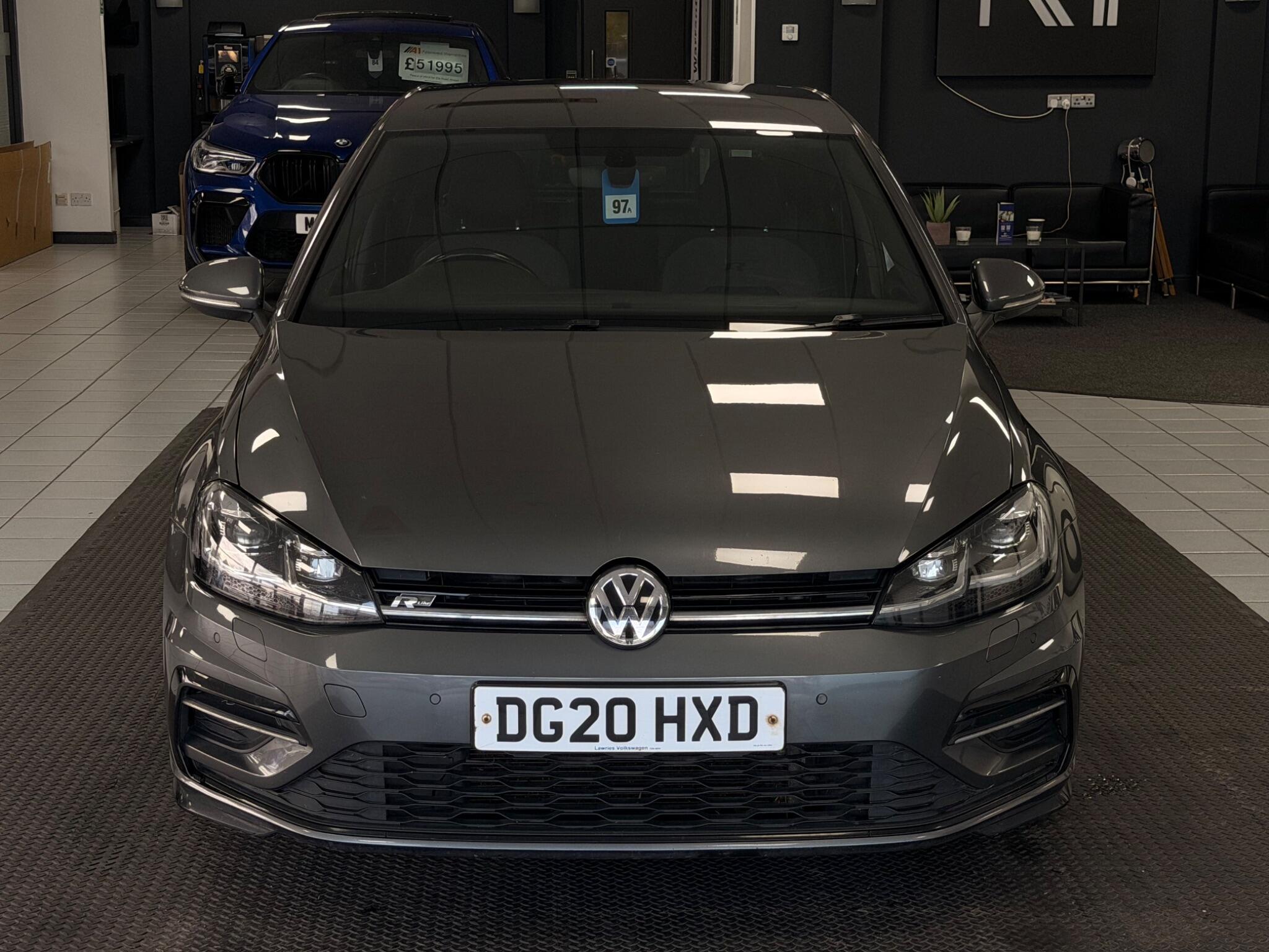 Volkswagen Golf view 3