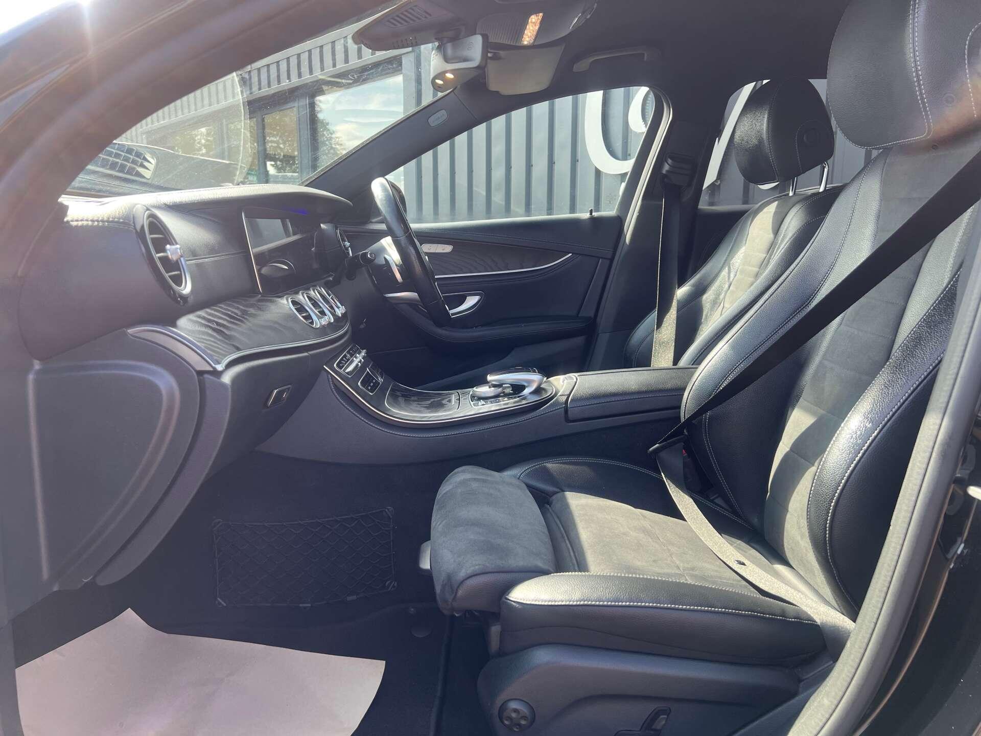 Mercedes-Benz E-Class view 48